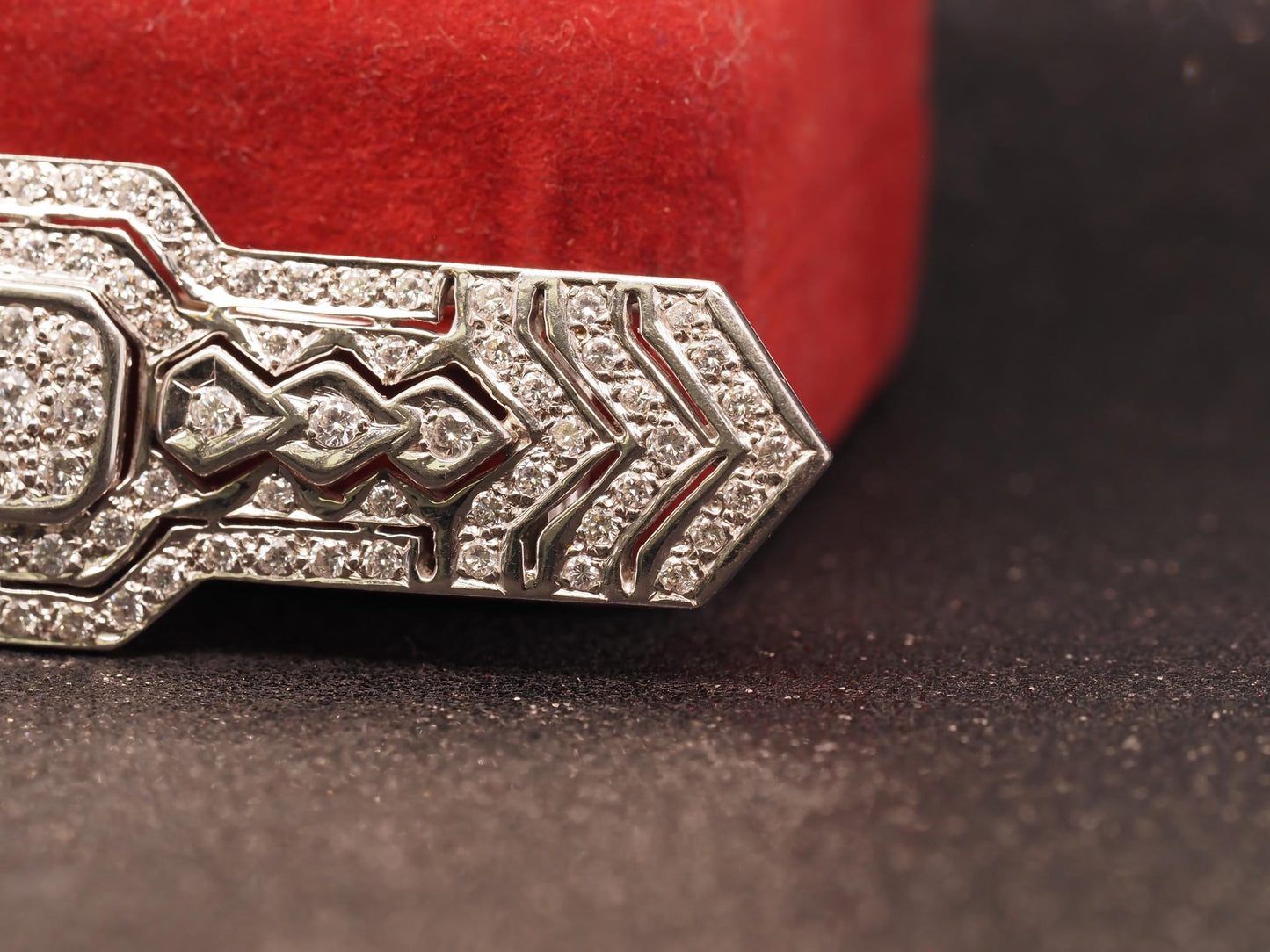 18K White Gold Diamond Art Deco Style Bar Brooch - VHK420A