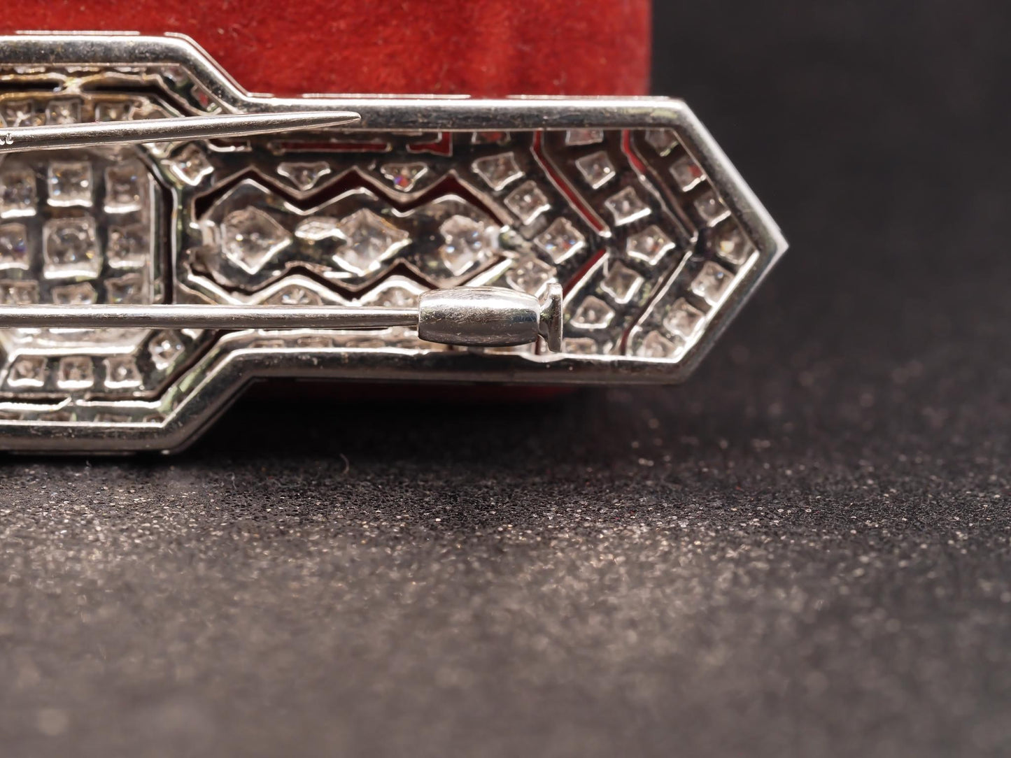 18K White Gold Diamond Art Deco Style Bar Brooch - VHK420A