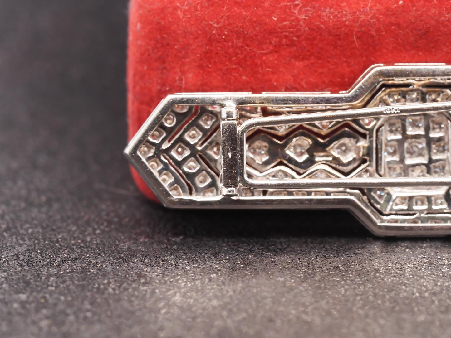 18K White Gold Diamond Art Deco Style Bar Brooch - VHK420A
