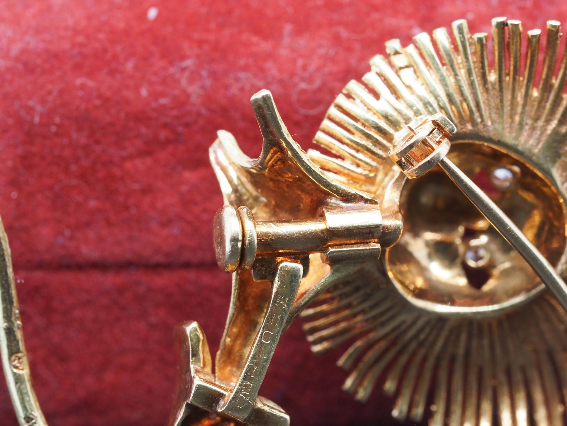 Estate Vintage French 18K Yellow Gold and Diamond Lion Brooch - VHK#115a