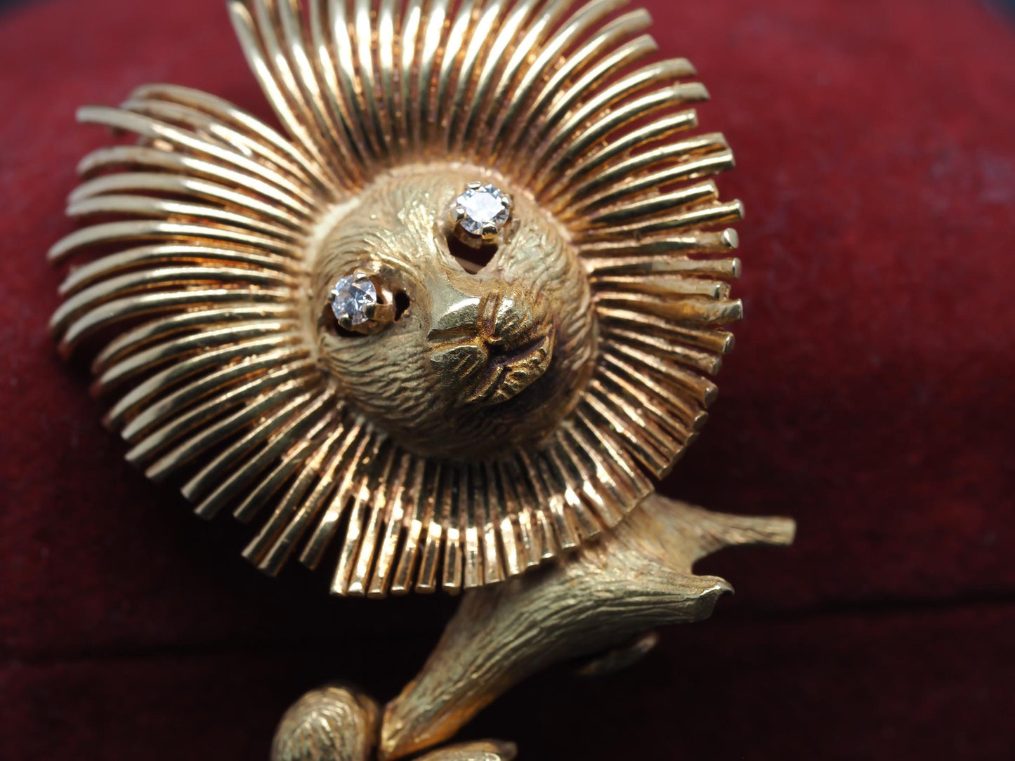Estate Vintage French 18K Yellow Gold and Diamond Lion Brooch - VHK#115a