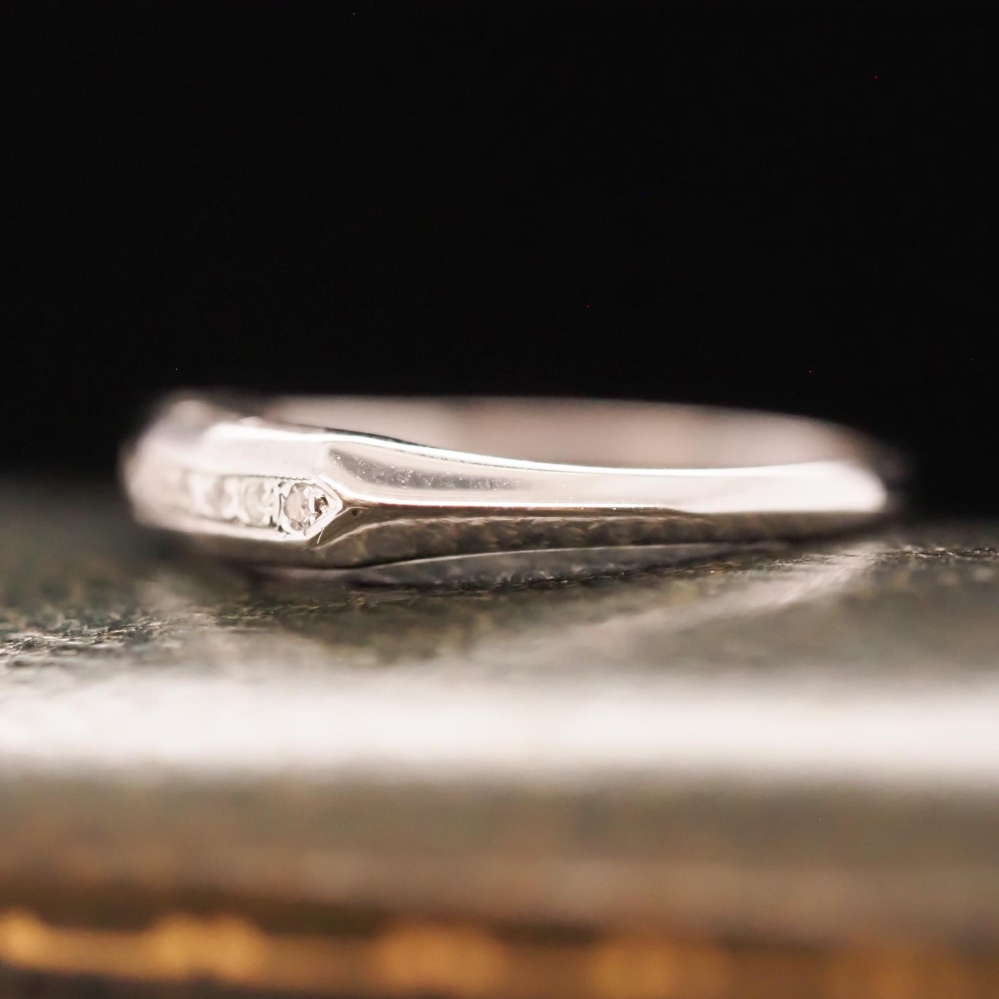 1940s Art Deco 14K White Gold Diamond Wedding Band - VHK#661