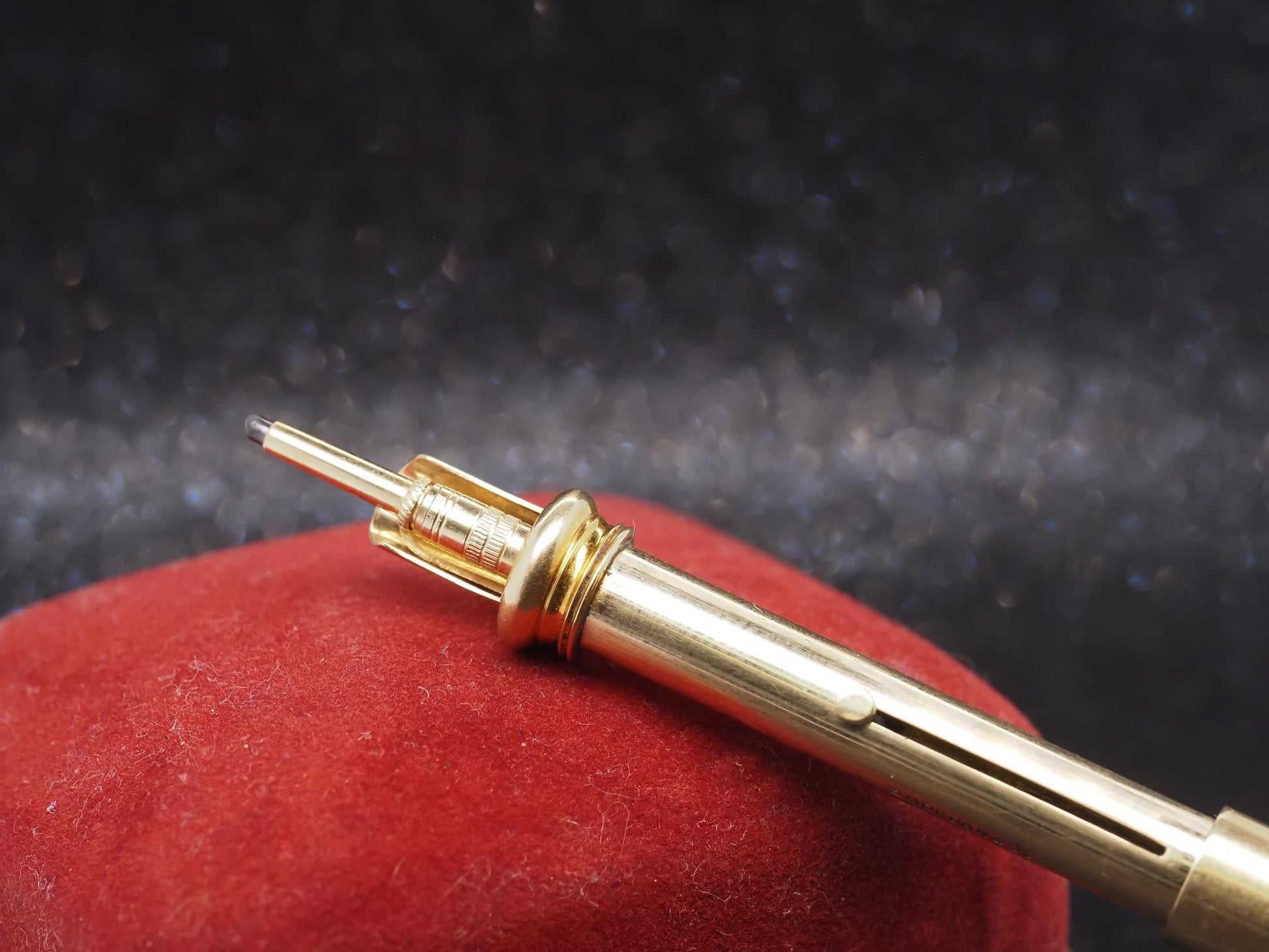 Victorian 15K Yellow Gold Retractable Pencil Pendant -VHK#414A