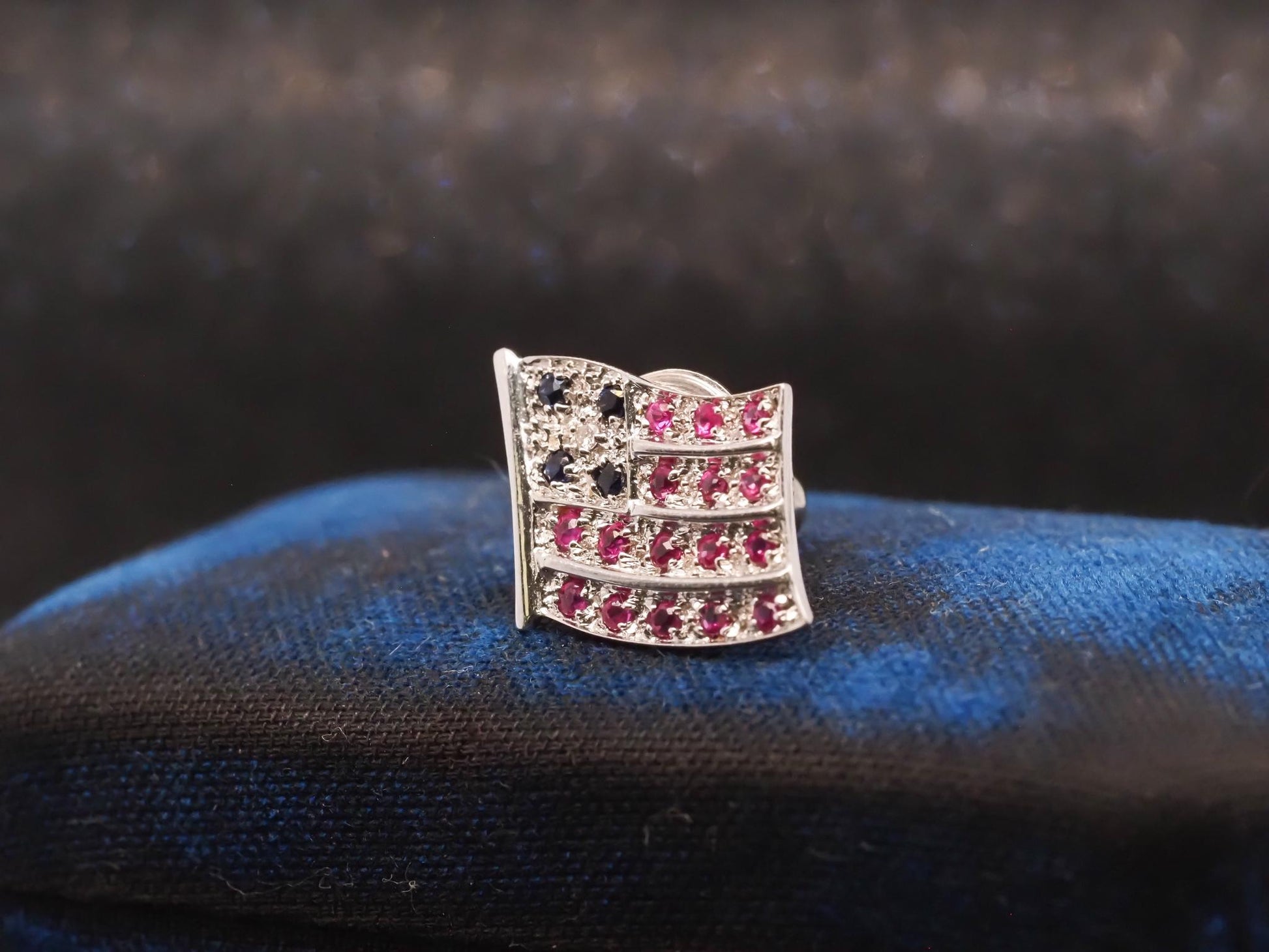 Retro 18K Ruby, Sapphire and Diamond White Gold American Flag Pin - VHK#4