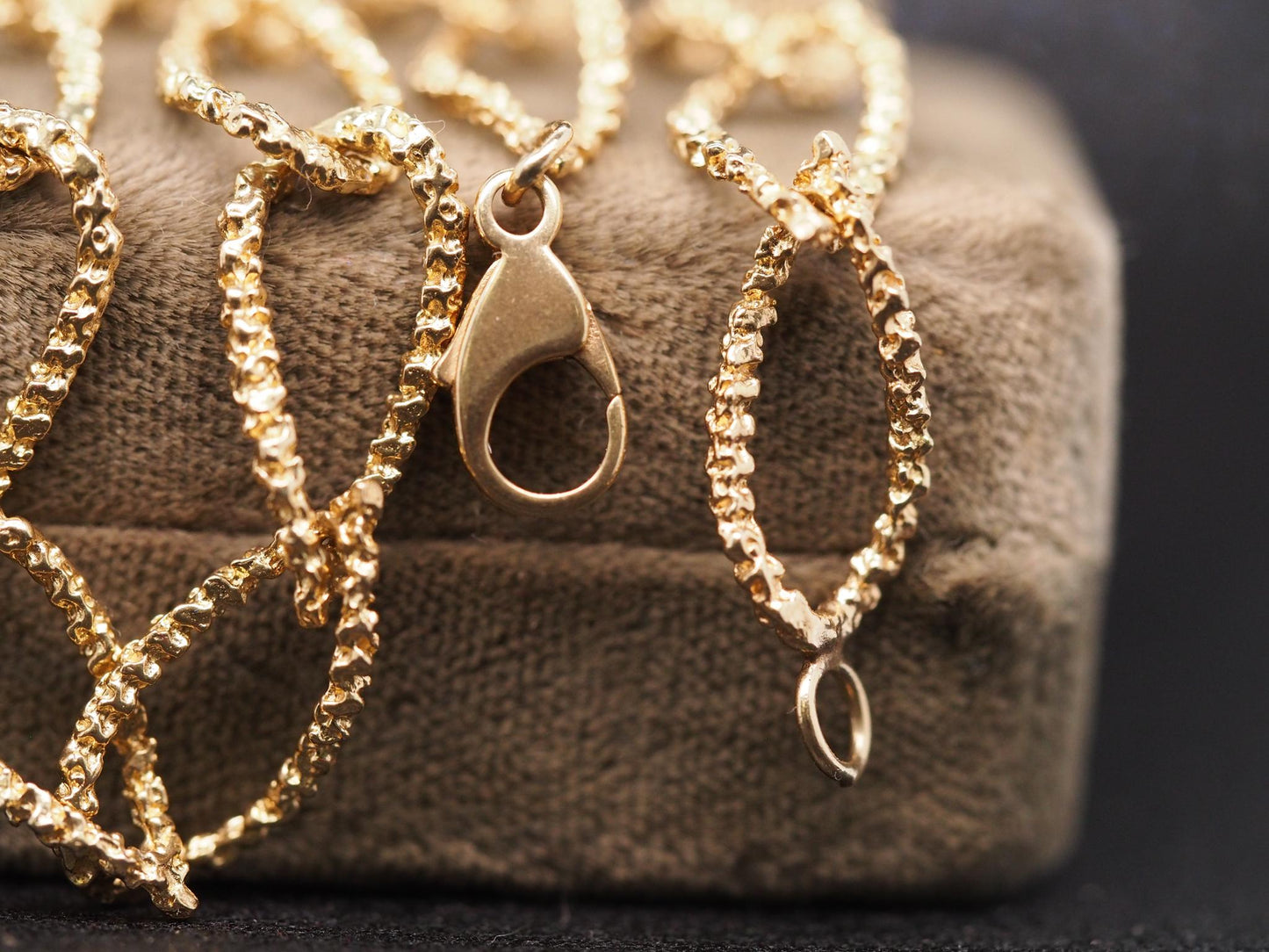 Estate 1960s Textured 14K Yellow Gold Long Chain - VHK#187b