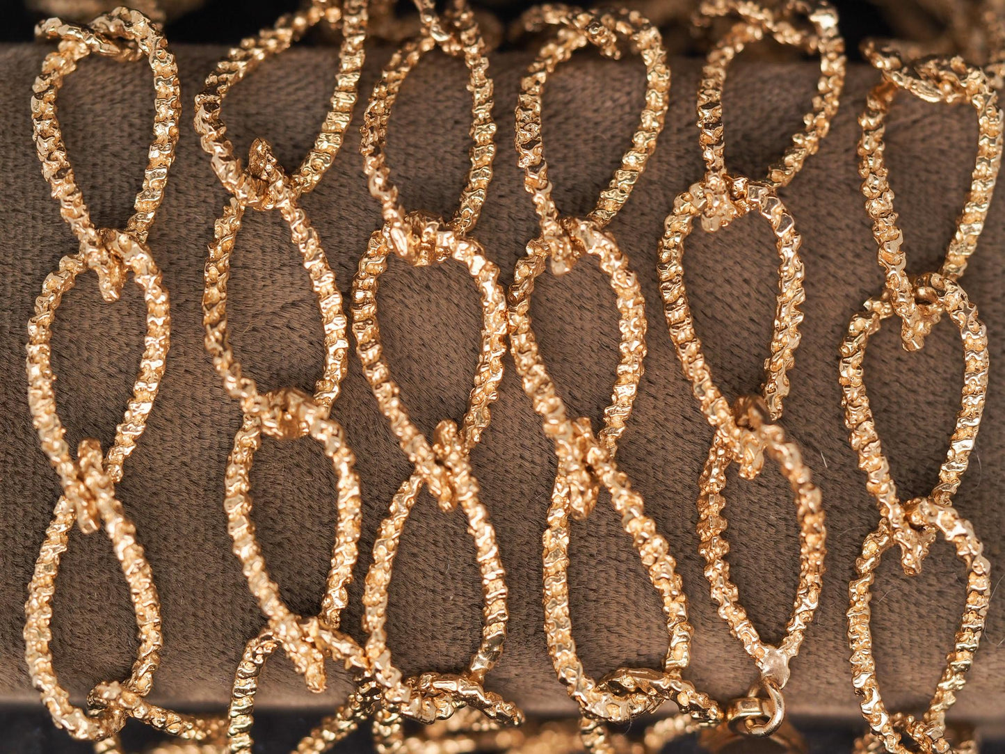 Estate 1960s Textured 14K Yellow Gold Long Chain - VHK#187b