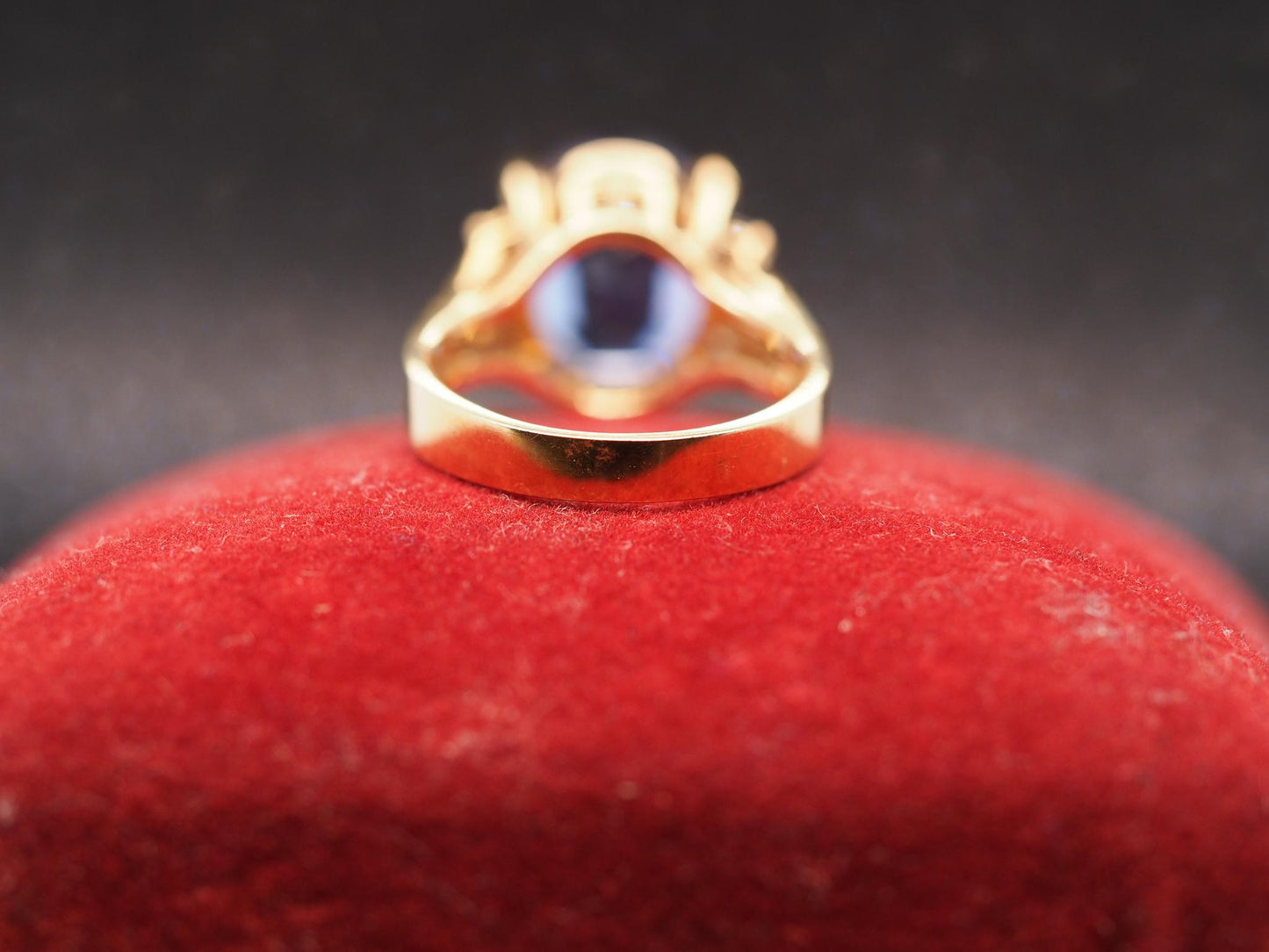 Estate LeVain 14K Yellow Gold Tanzanite and Diamond Ring - VHK#120c