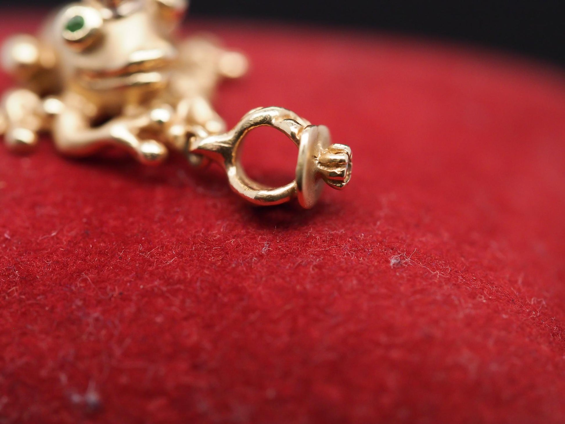 Estate 14K Yellow Gold Frog Pendant with Emerald and Diamonds - VHK#347a