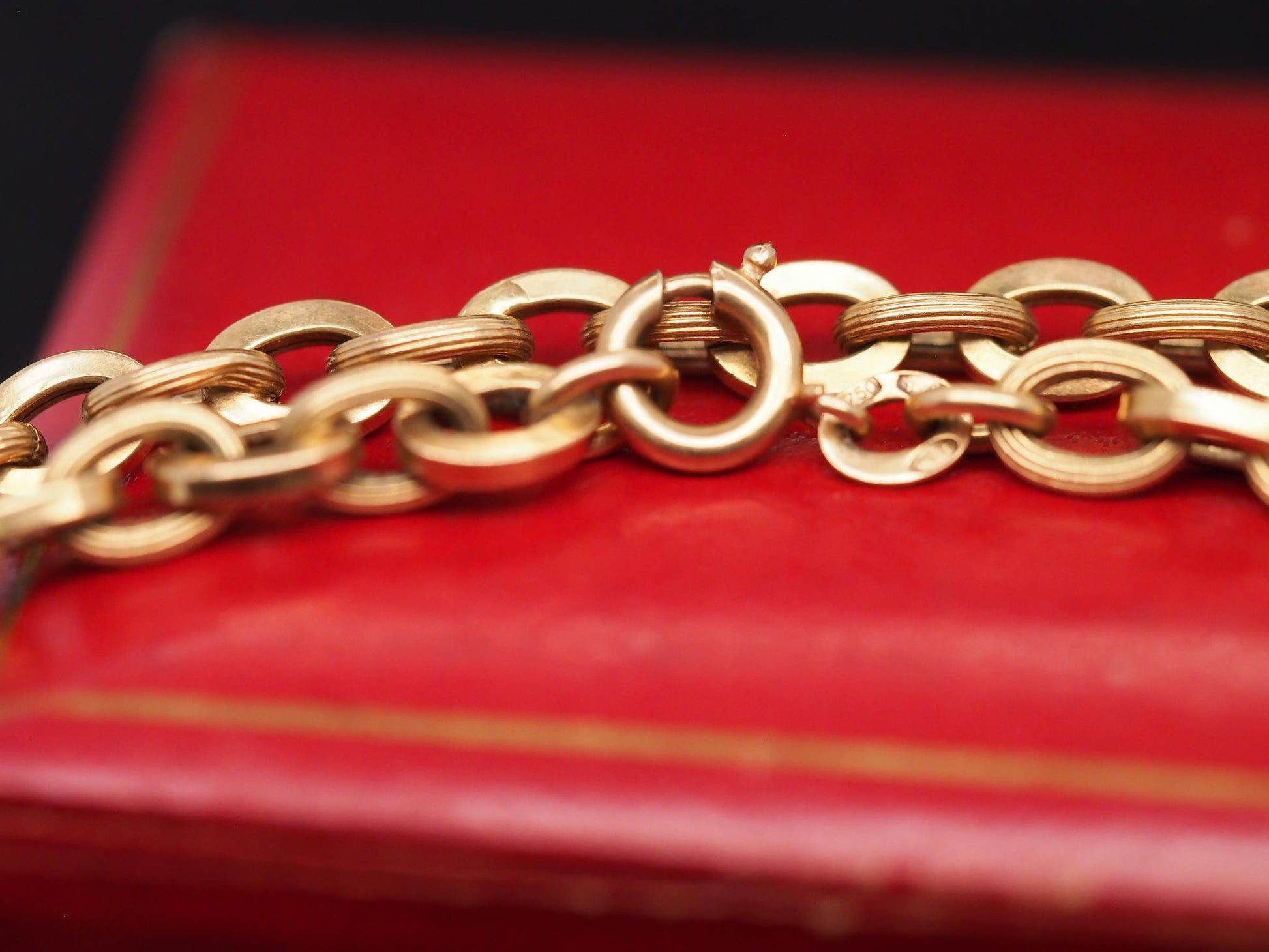 Estate Vintage 18K Yellow Gold Link Bracelet - VHK#335