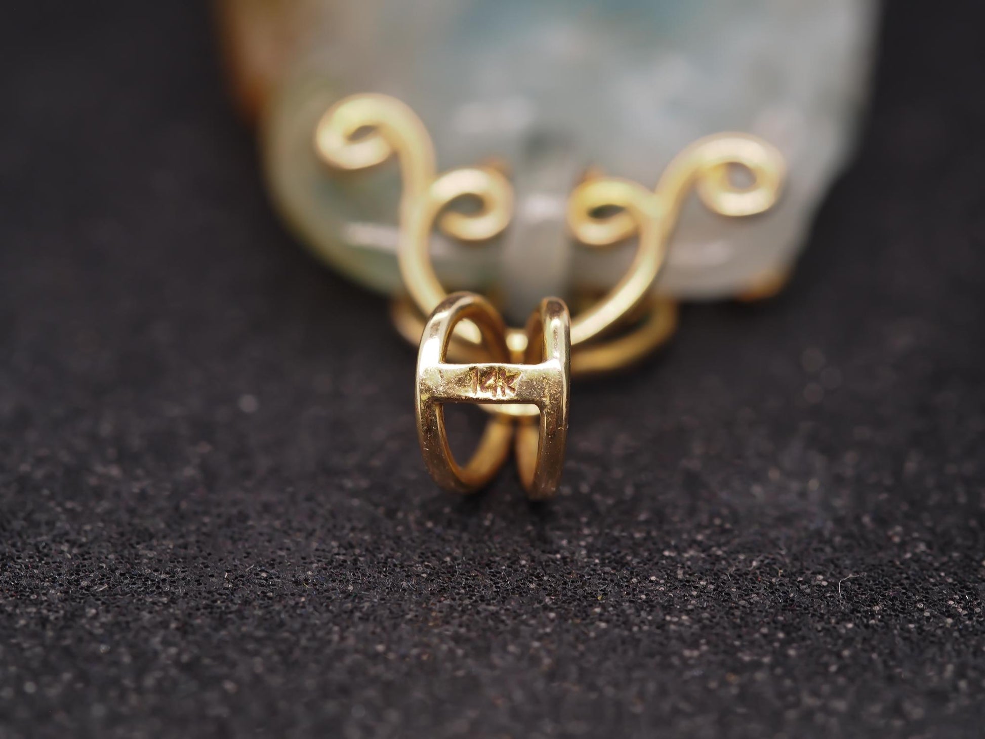 Estate Vintage 14K Gold Jade Sculpture Pendant - VHK#370C