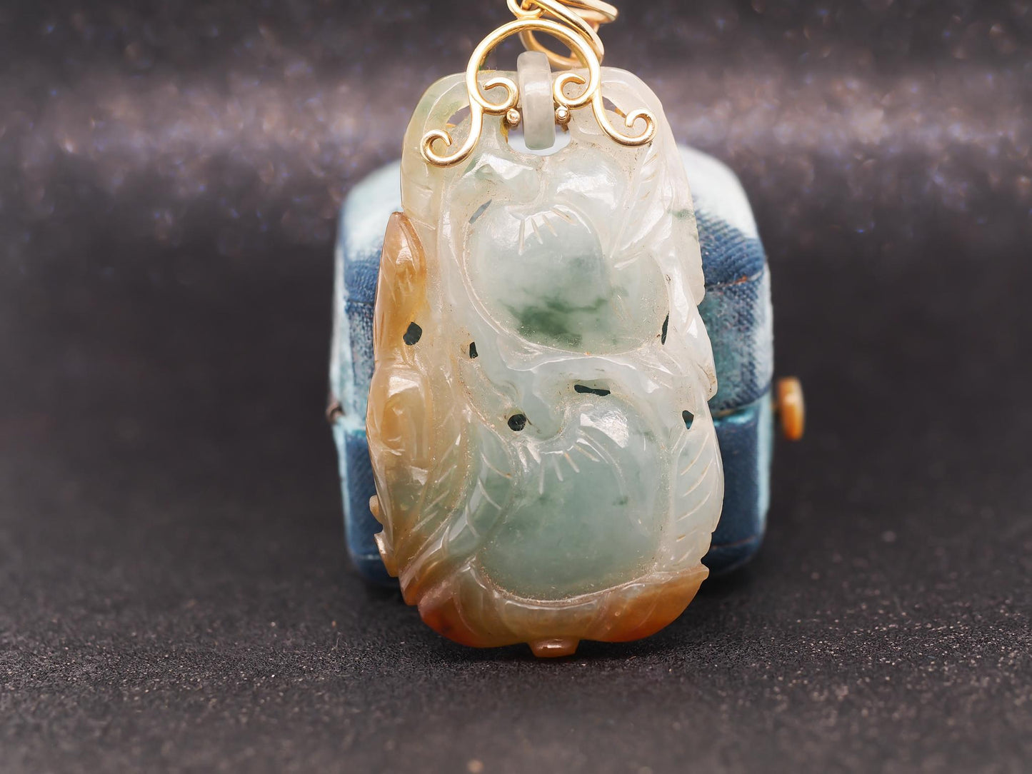 Estate Vintage 14K Gold Jade Sculpture Pendant - VHK#370C