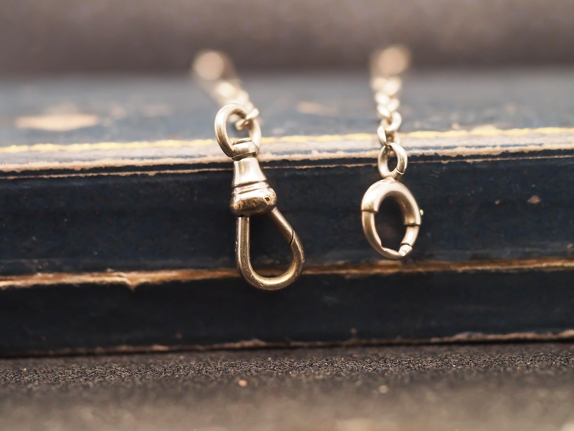 Estate Art Deco 14K White Gold and Enamel, Hand Engraved Chain - VHK#364A