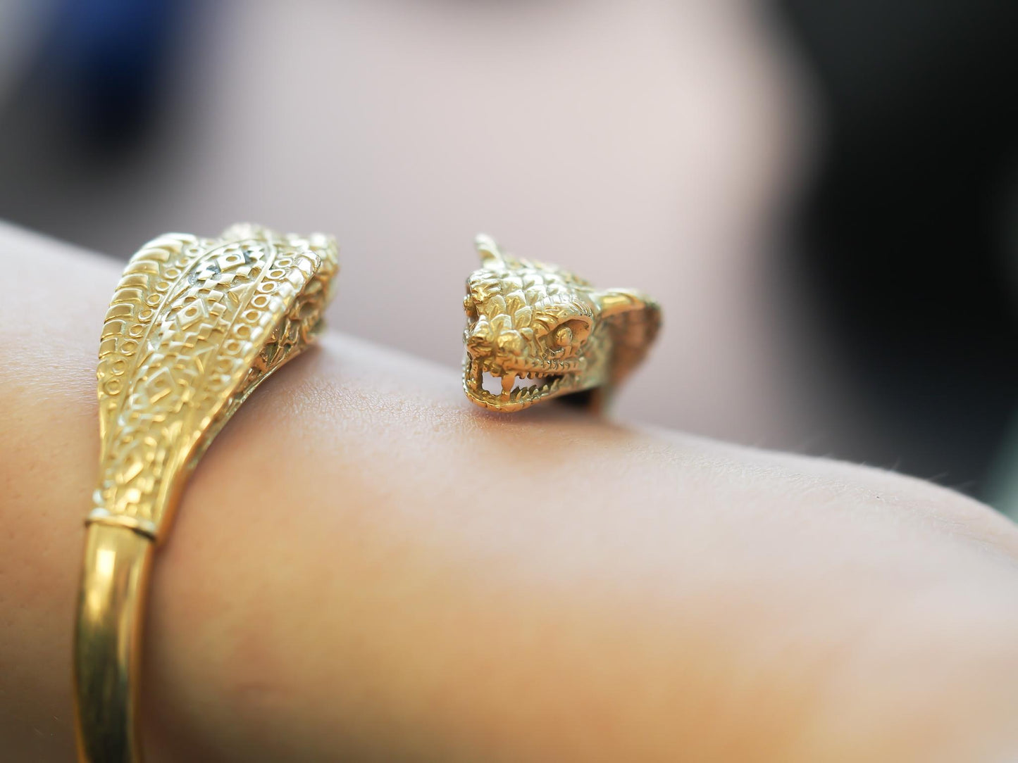 Estate Vintage Greek 18K Gold Double Cobra Bangle - VHK#530a