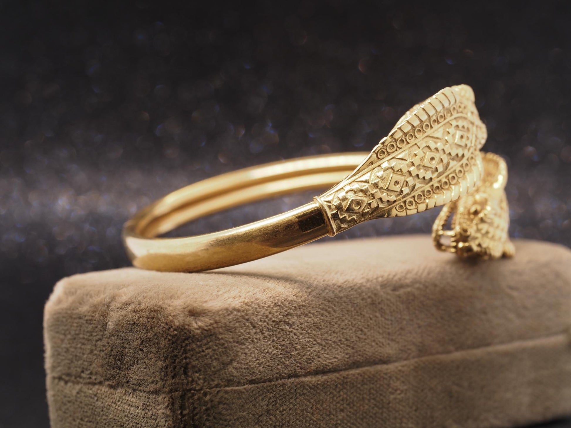 Estate Vintage Greek 18K Gold Double Cobra Bangle - VHK#530a