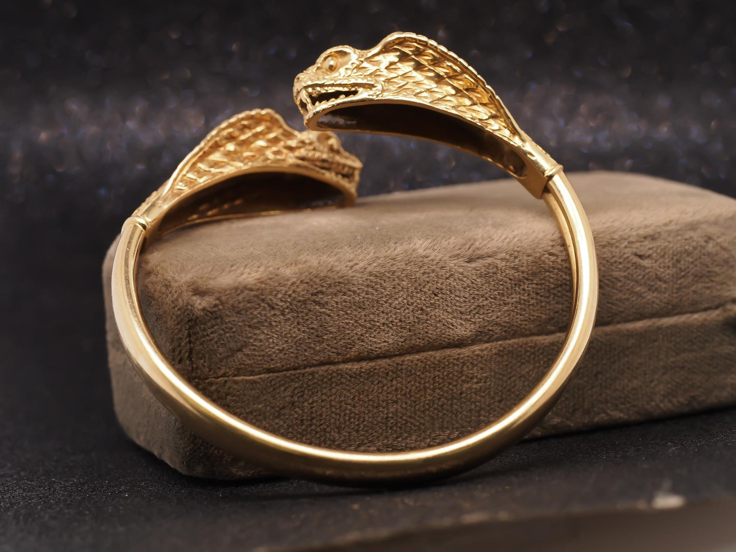 Estate Vintage Greek 18K Gold Double Cobra Bangle - VHK#530a
