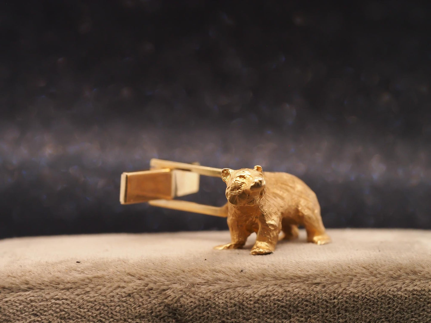 Estate 14K Yellow Gold Bull and Bear Wall Street Cufflinks - VHK#522a