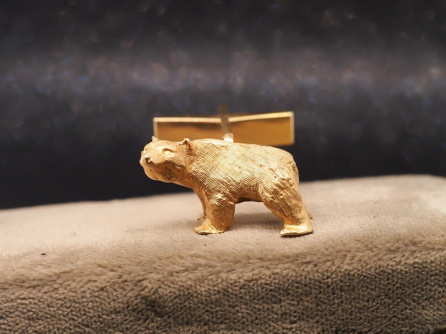 Estate 14K Yellow Gold Bull and Bear Wall Street Cufflinks - VHK#522a