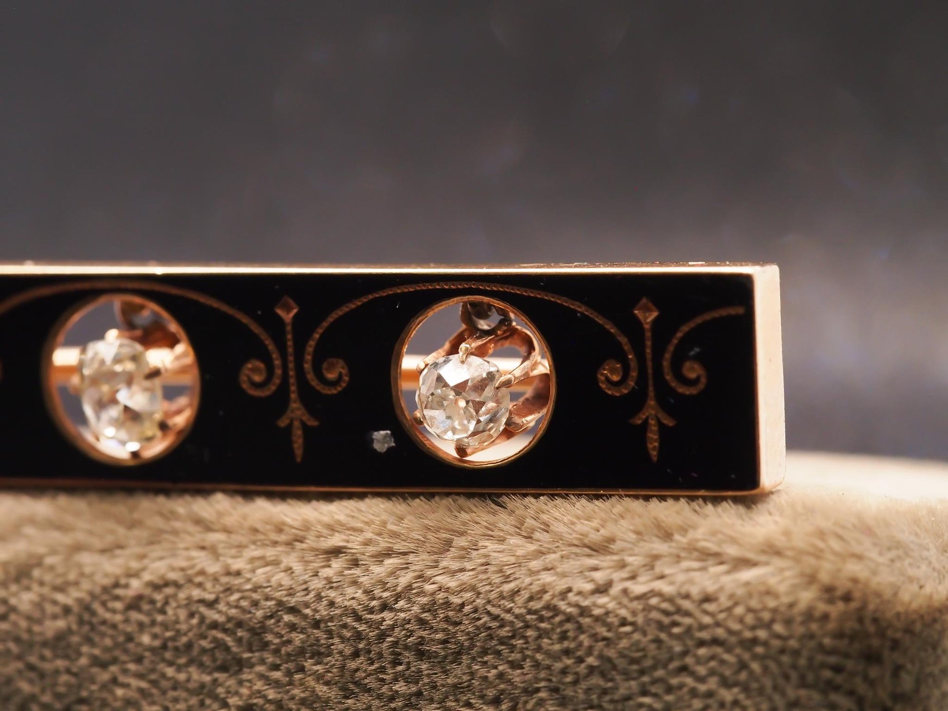 Estate Victorian Brooch with Old Mine Cut Diamonds and Enamel - VHK#469a