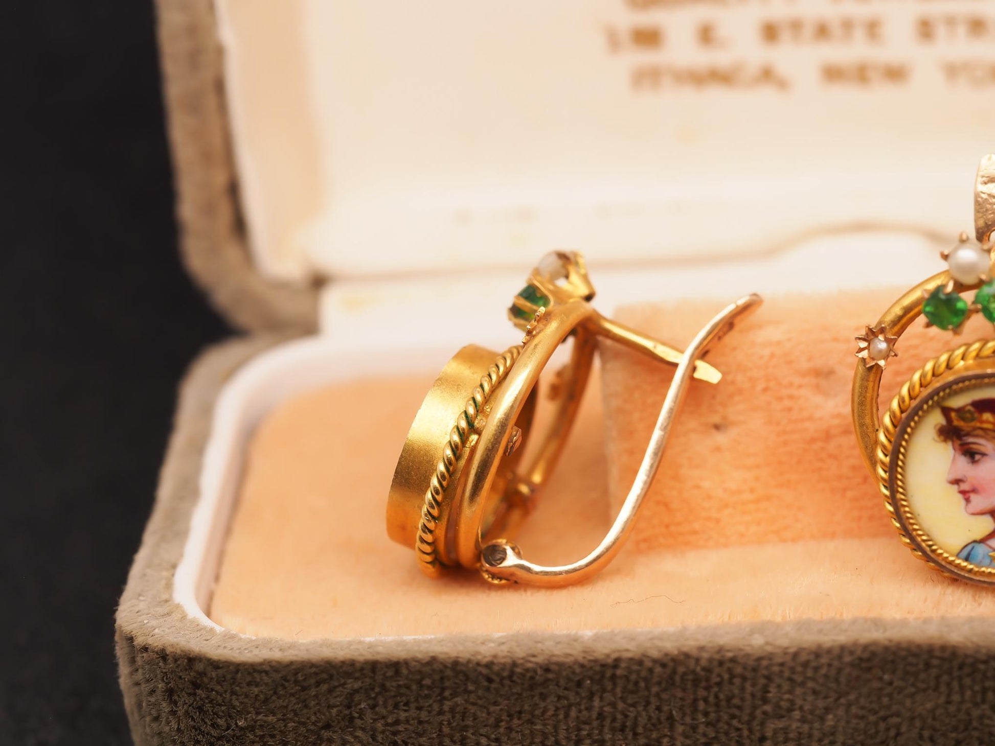 Estate Vintage 14K Yellow Gold Earrings with Emerald and Diamond - VHK#510B