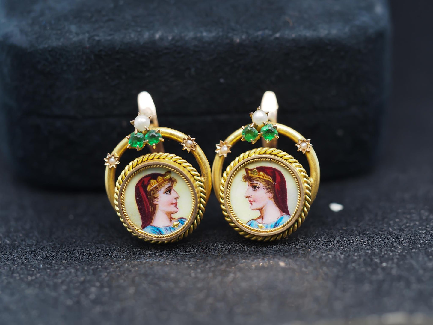 Estate Vintage 14K Yellow Gold Earrings with Emerald and Diamond - VHK#510B