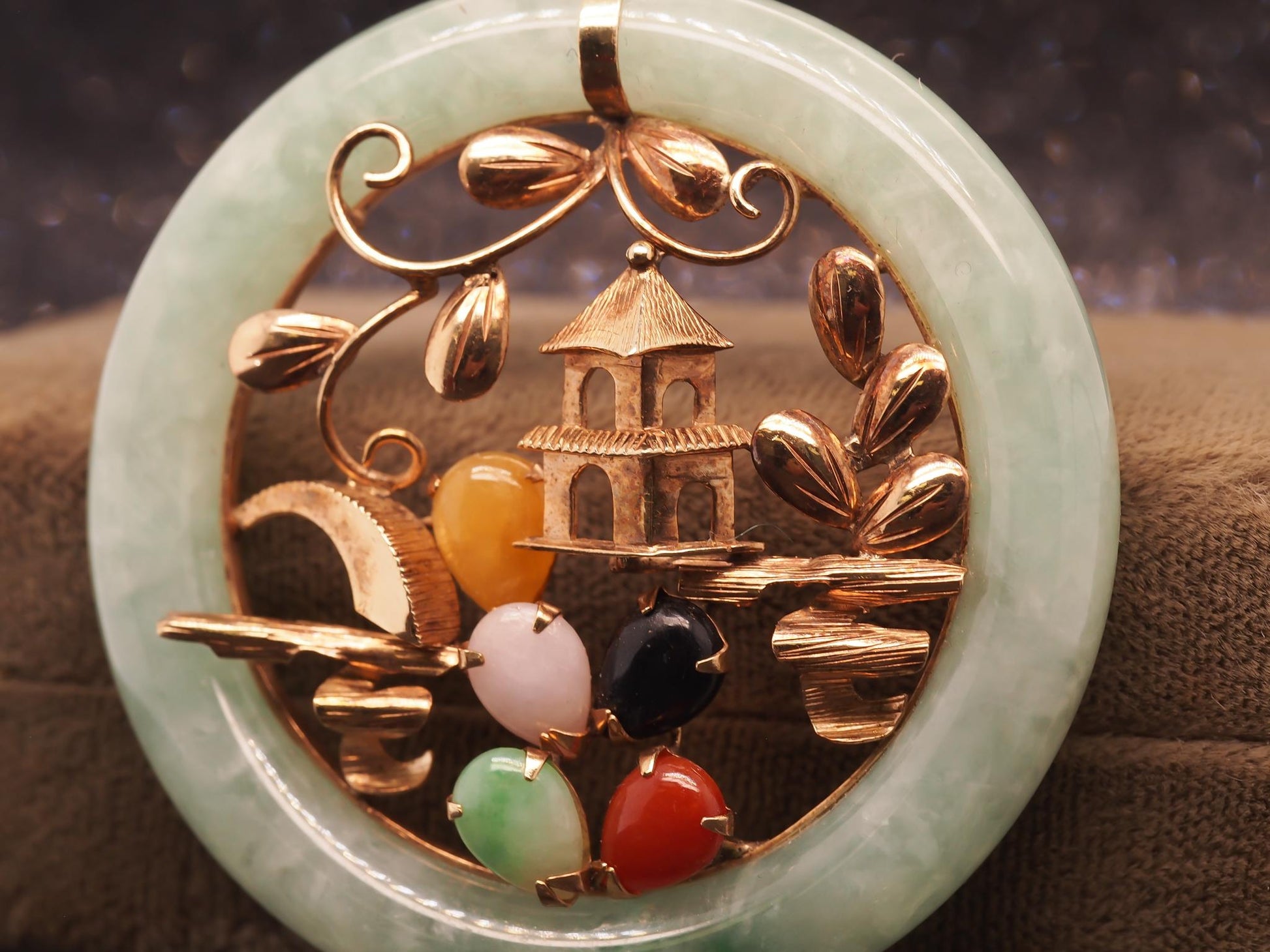 Estate 14K Yellow Gold Multicolor Jade Pendant - VHK#474a