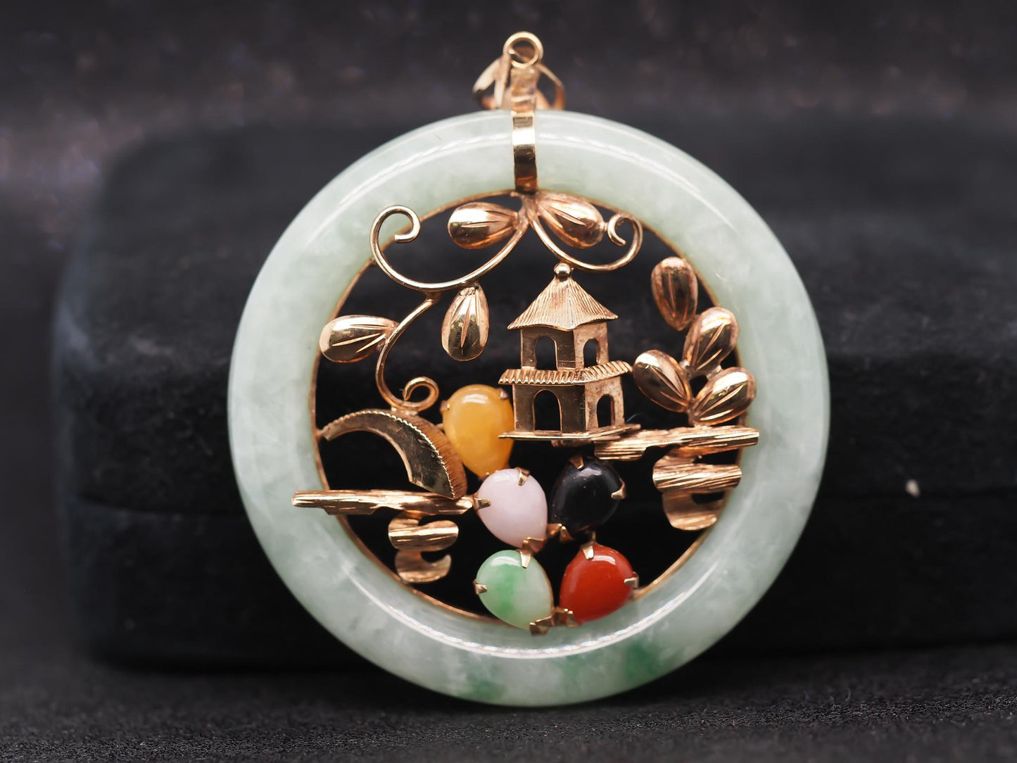 Estate 14K Yellow Gold Multicolor Jade Pendant - VHK#474a