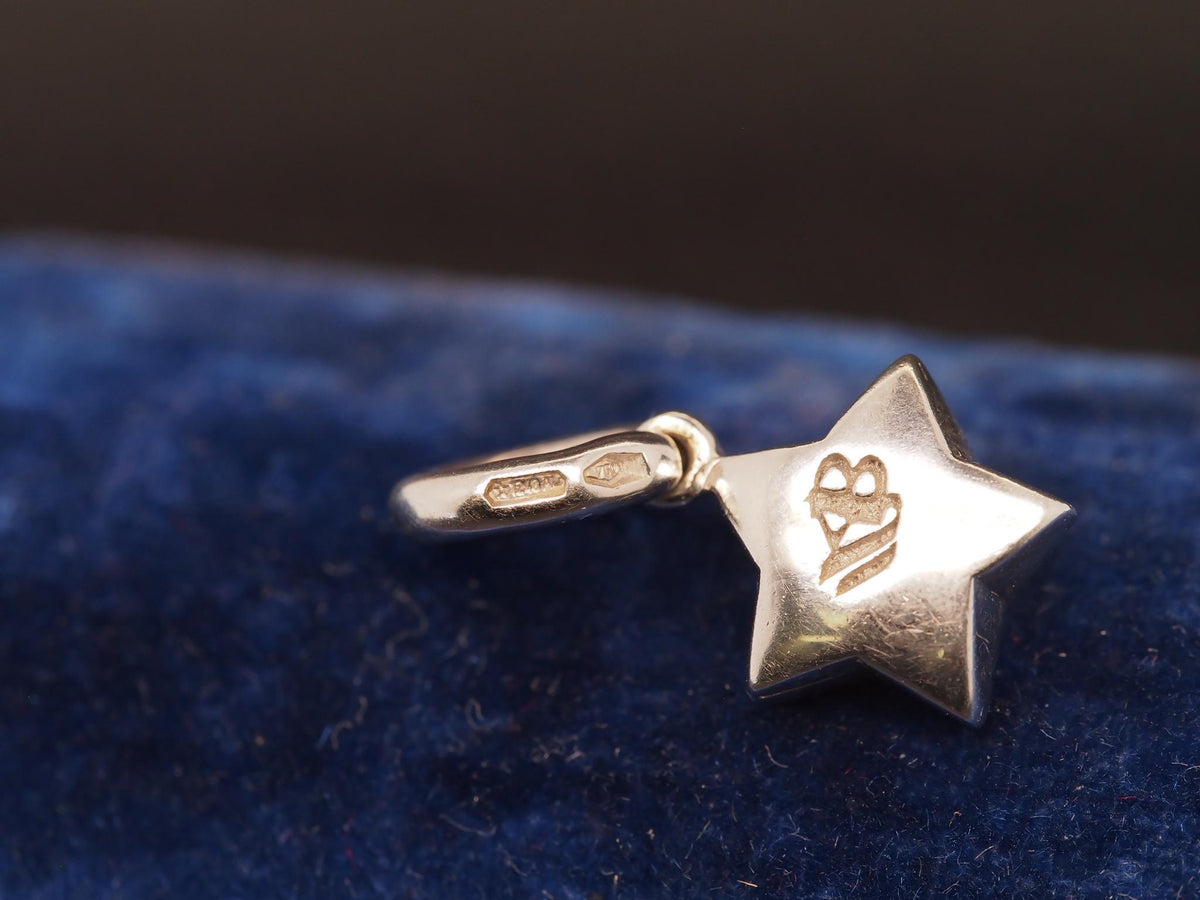 Estate 18K White Gold AARON BASHA Starfish Charm Pendant - VHK#589a