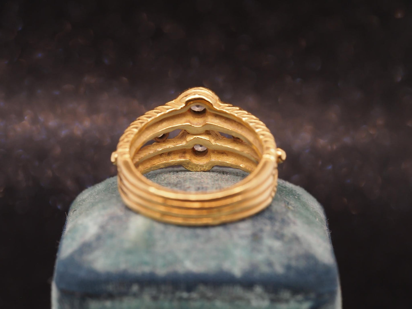 Estate 18K Yellow Gold Diamond Engraved Band - VHK#45A