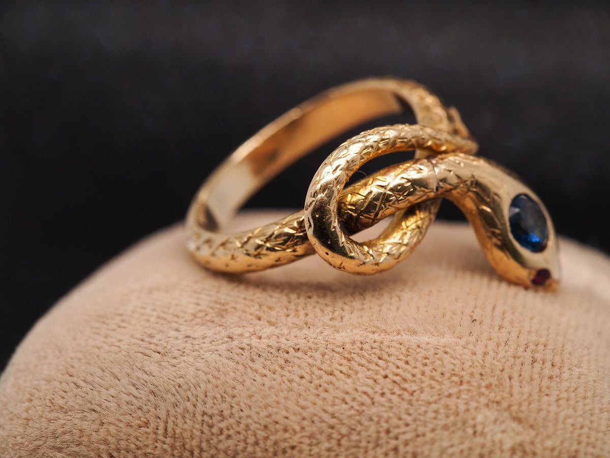 Estate Vintage 18K Yellow Gold Snake Ring with Ruby and Sapphire - VHK#640c