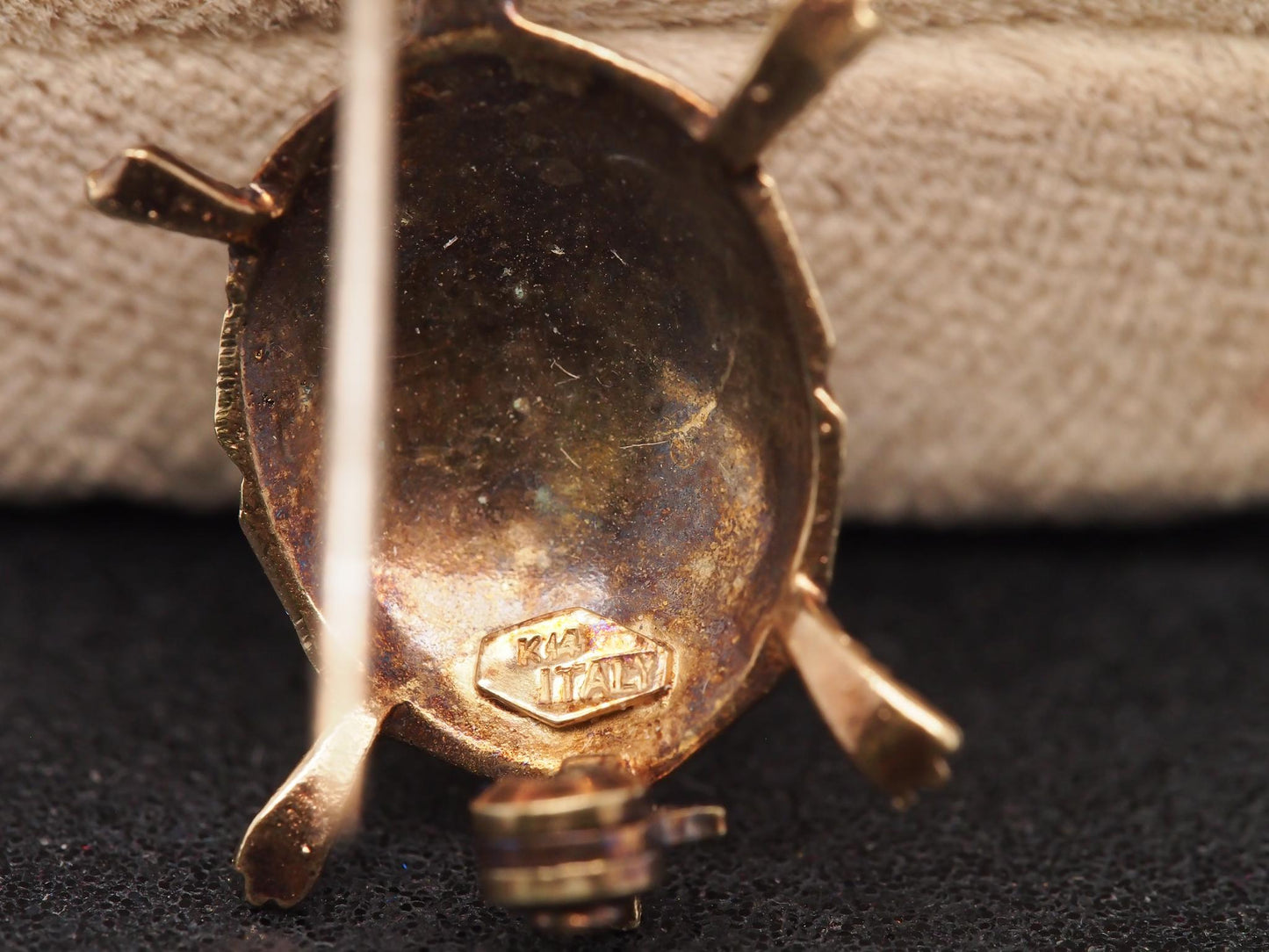 Estate 14K Yellow Gold Enamel Turtle Brooch Pin - VHK#675A