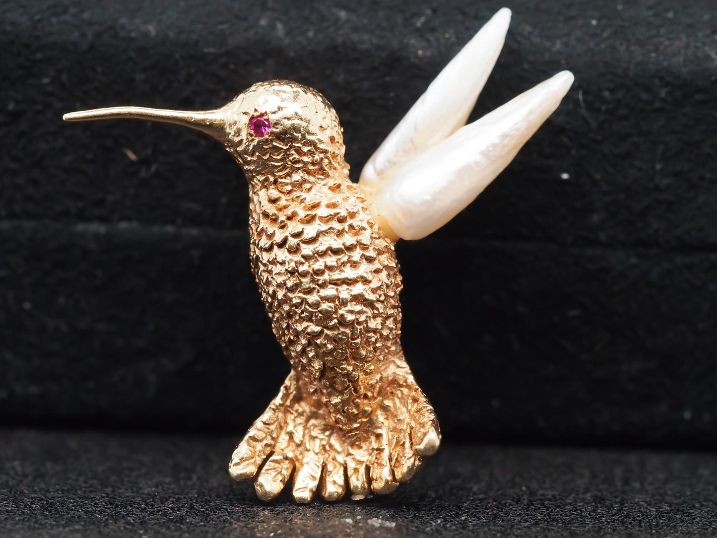 Estate Vintage 14K Yellow Gold Hummingbird Pearl and Ruby Brooch Pin - VHK#644A