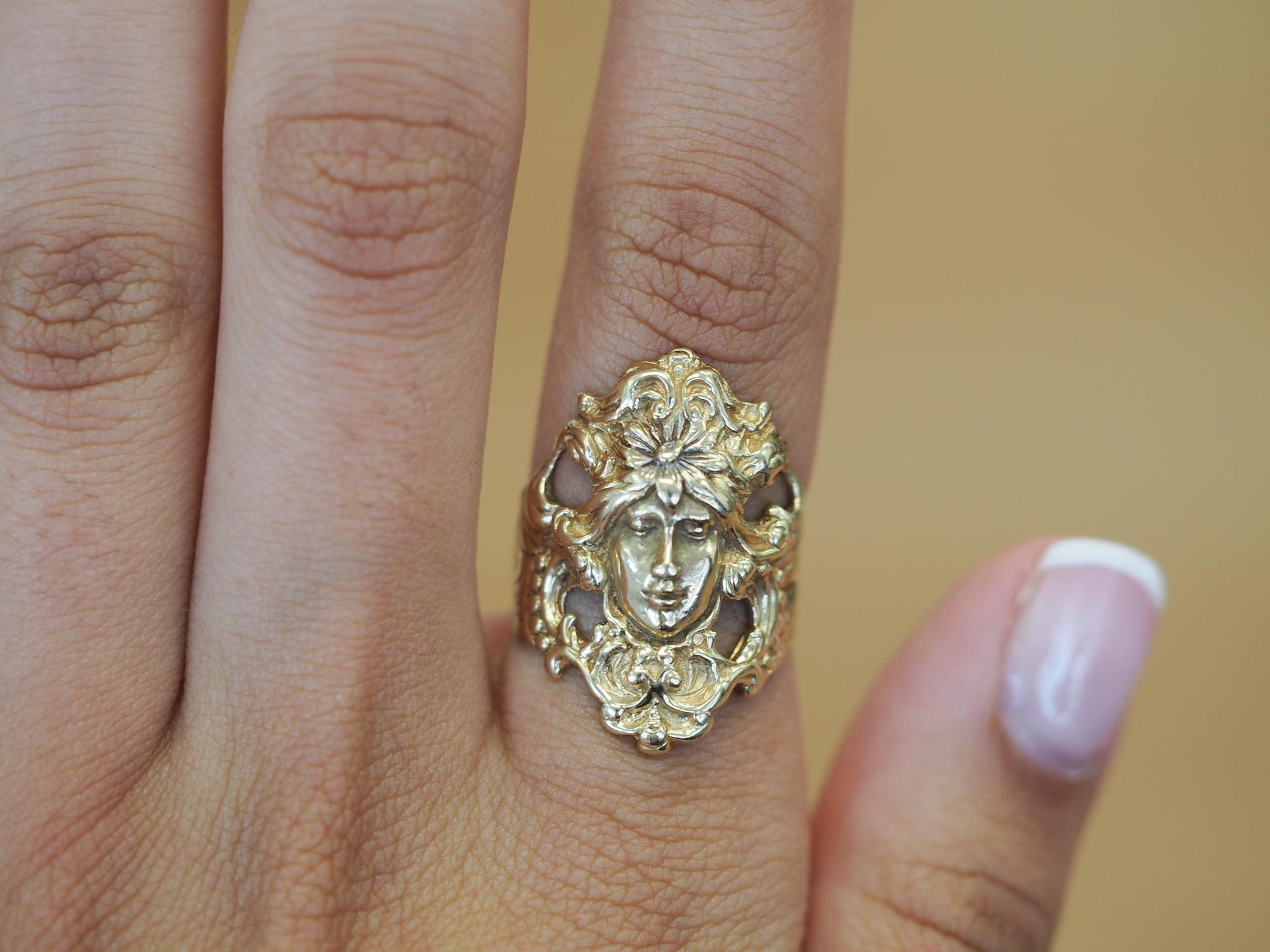 Estate 14K Yellow Gold Art Nouveau Lady Face Ring - VHK#731A