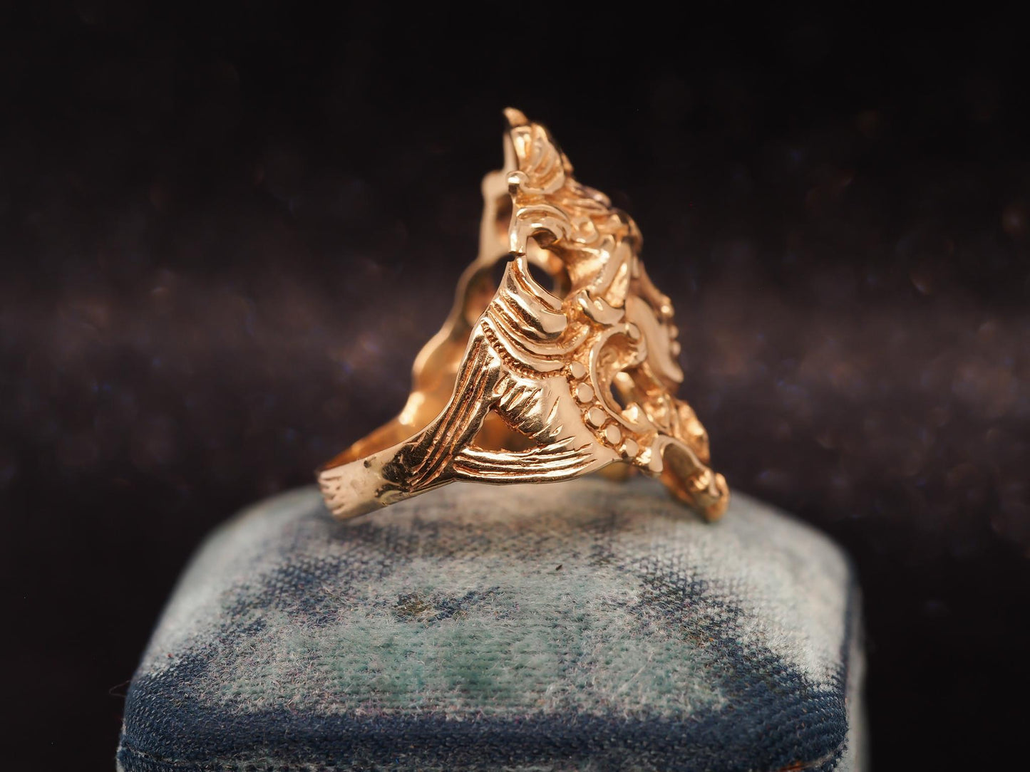 Estate 14K Yellow Gold Art Nouveau Lady Face Ring - VHK#731A
