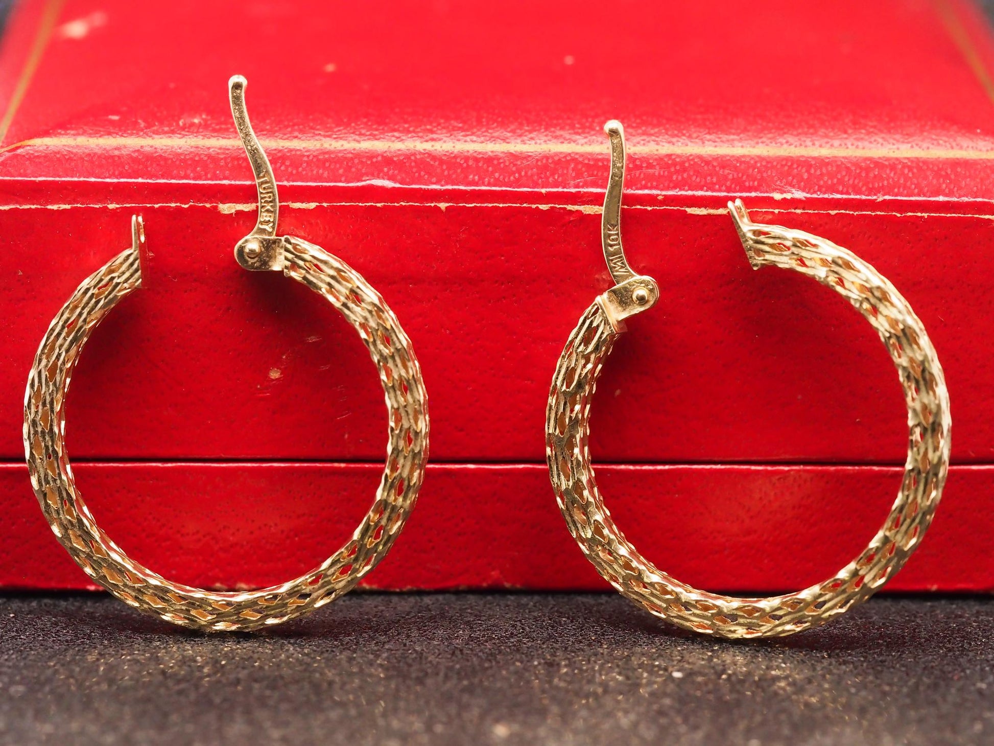 Estate 1980s 10K Yellow Gold Hoop Earrings - VHK#846A
