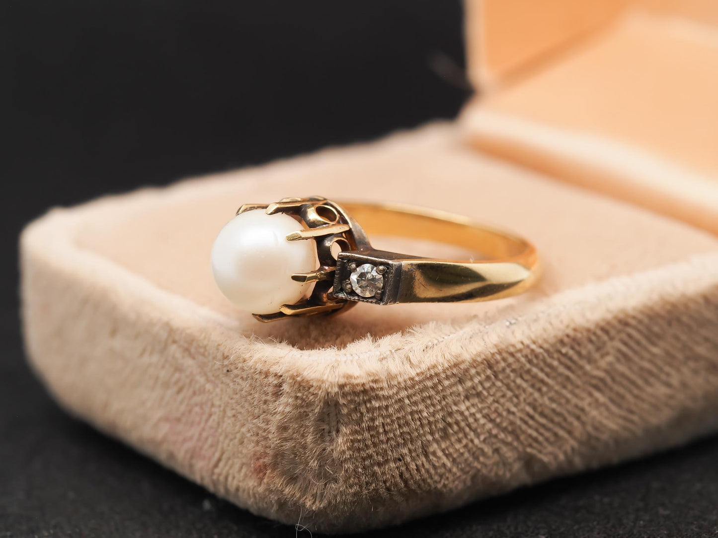 Estate Antique 18K Yellow Gold Pearl and Diamond Ring - VHK#1011