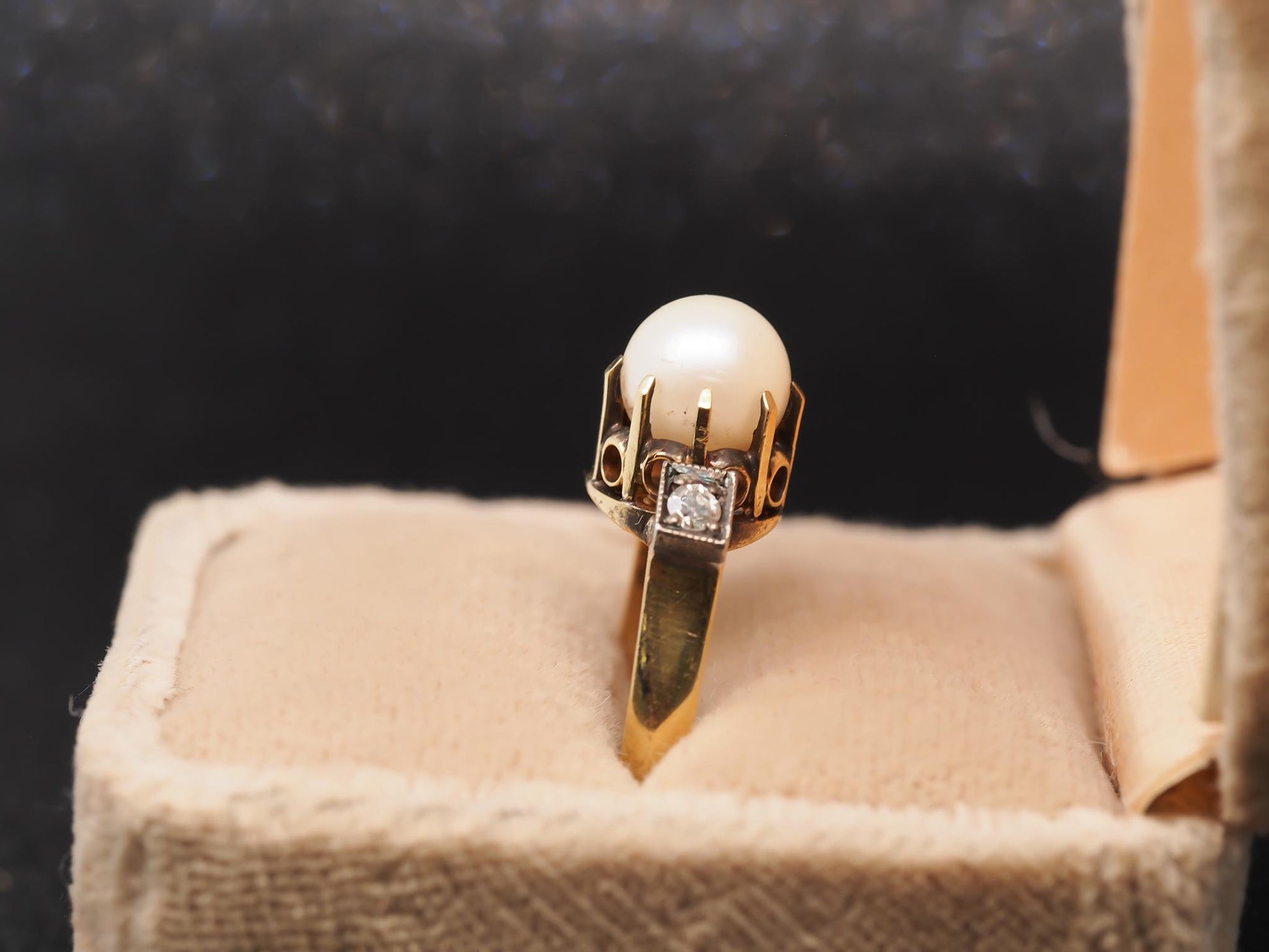Estate Antique 18K Yellow Gold Pearl and Diamond Ring - VHK#1011