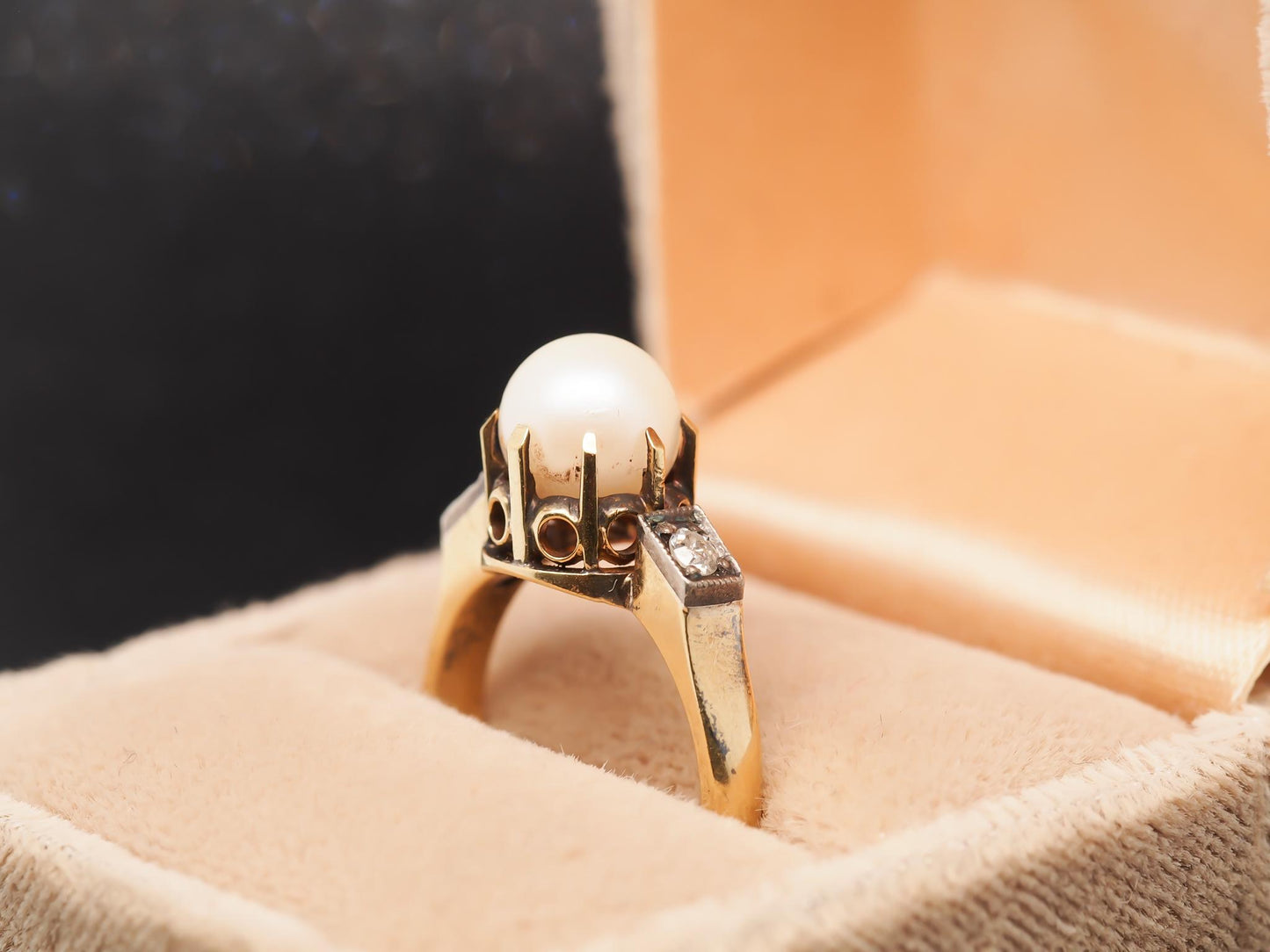 Estate Antique 18K Yellow Gold Pearl and Diamond Ring - VHK#1011