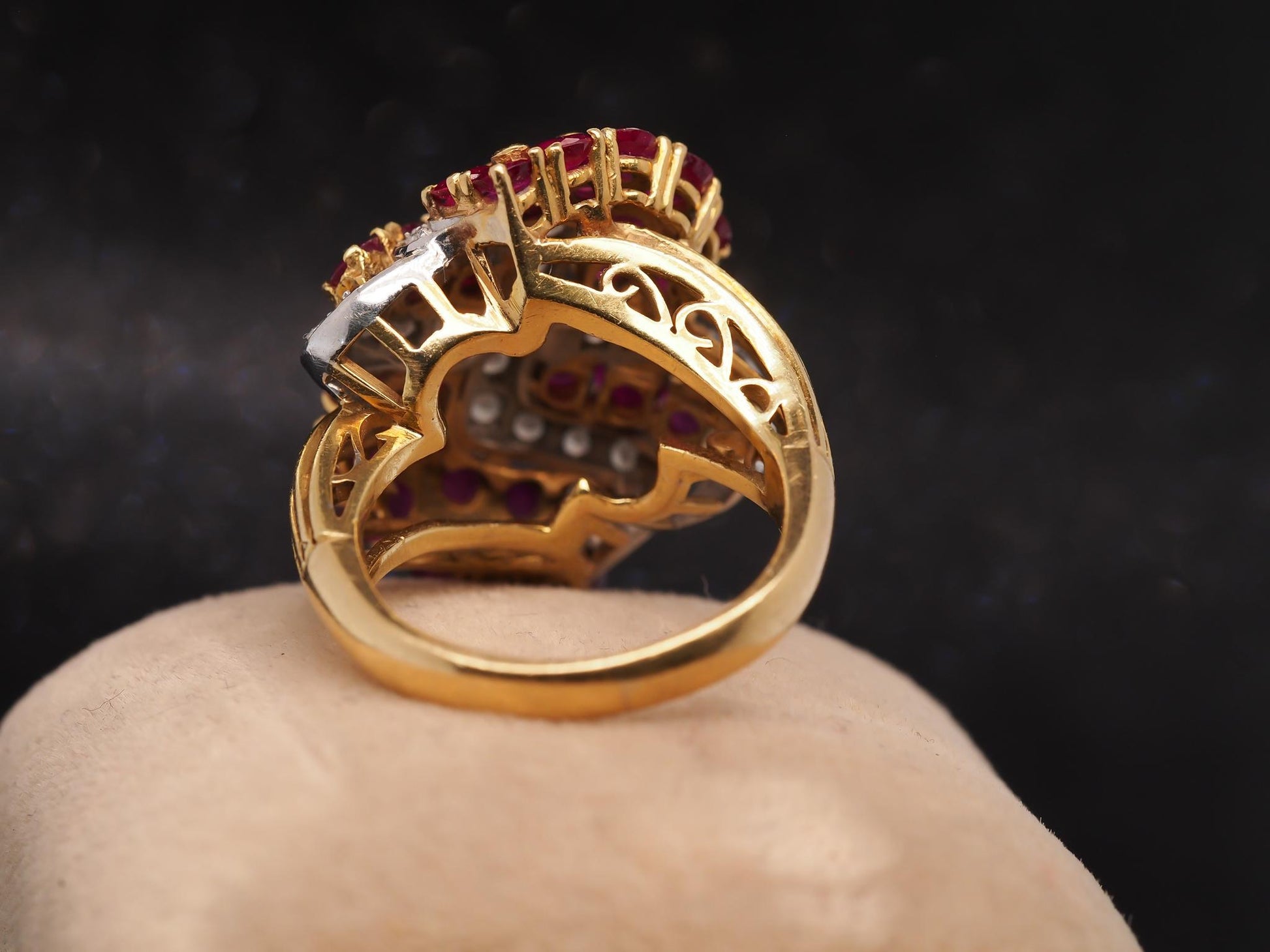Estate Vintage 18K Yellow Gold Ruby and Diamond Ring - VHK#1017