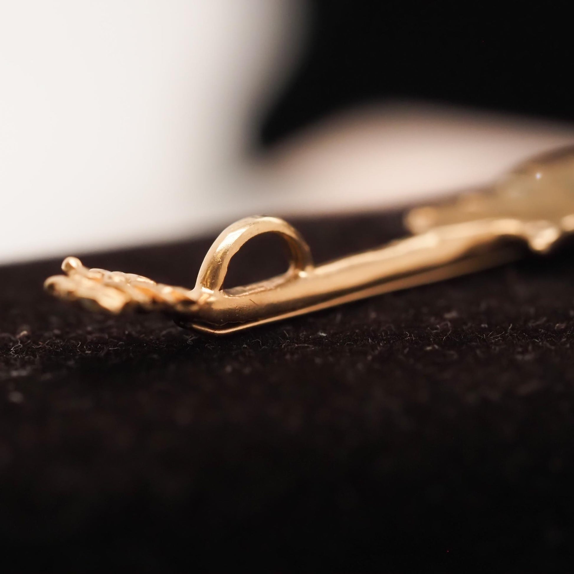 Vintage 14K Yellow Gold Diamond Guitar Pendant - VHK#666