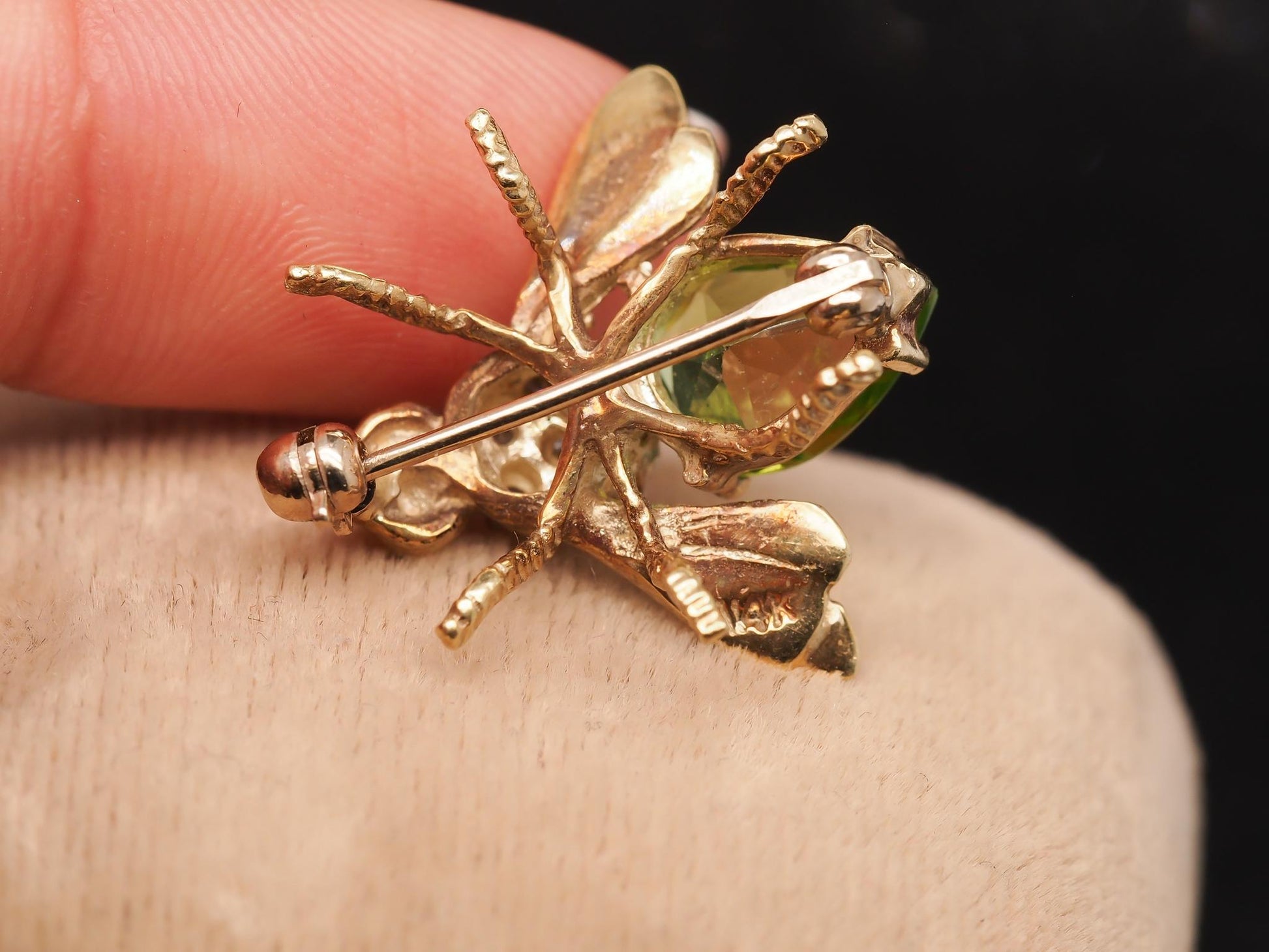 Vintage 14K Yellow Gold Peridot and Diamond Fly Brooch Pin - VHK#1023