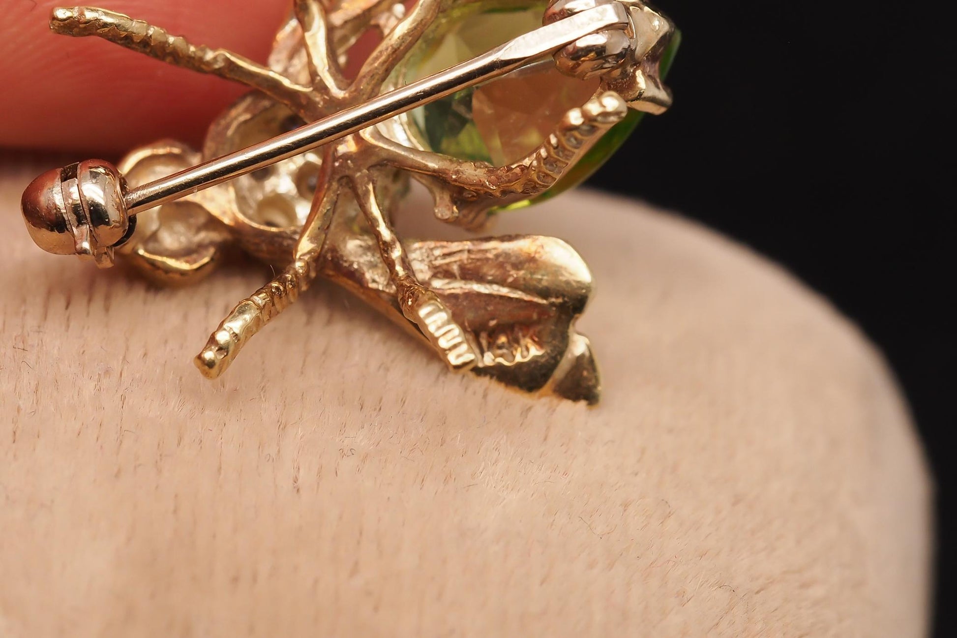 Vintage 14K Yellow Gold Peridot and Diamond Fly Brooch Pin - VHK#1023