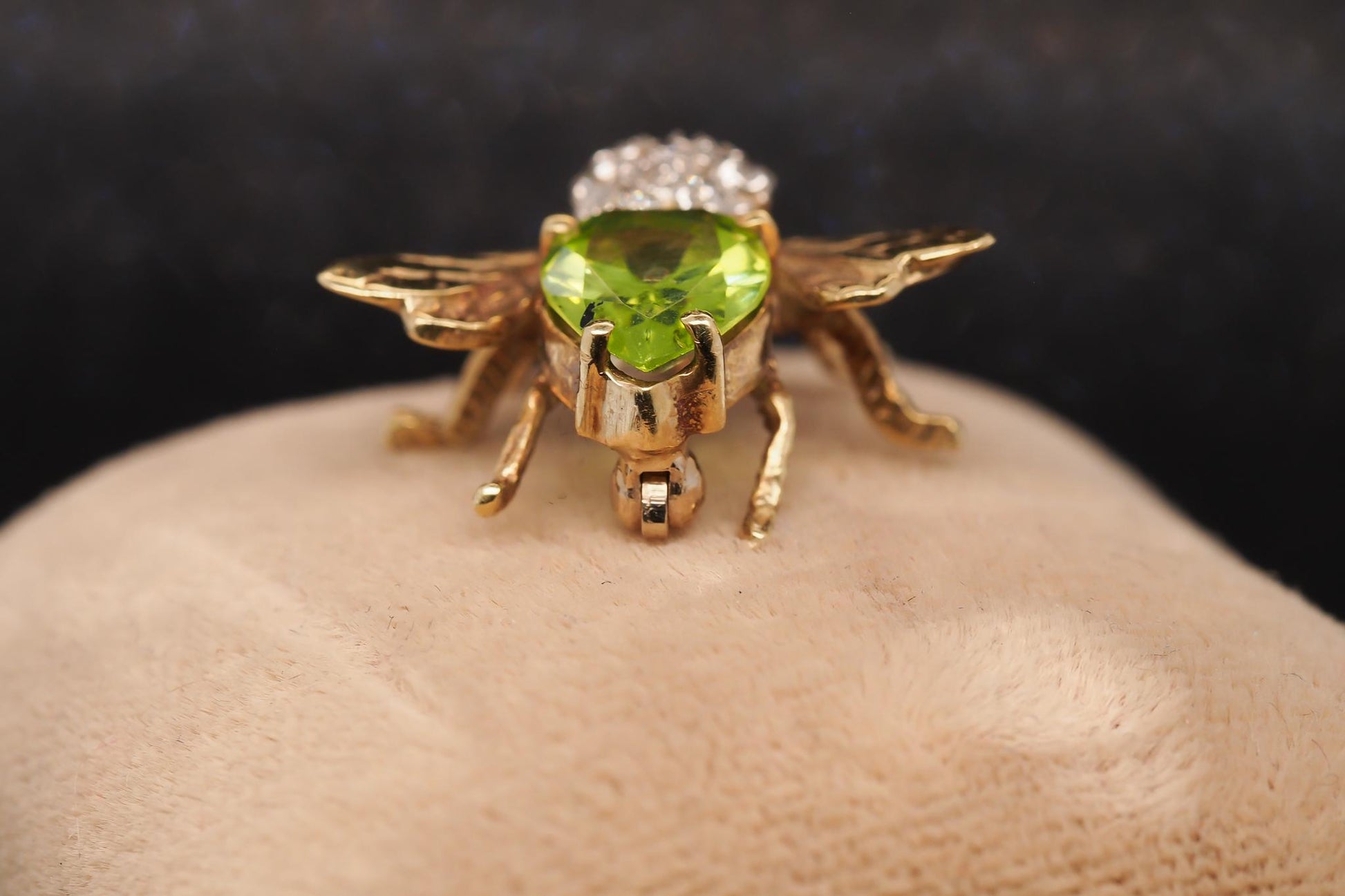 Vintage 14K Yellow Gold Peridot and Diamond Fly Brooch Pin - VHK#1023