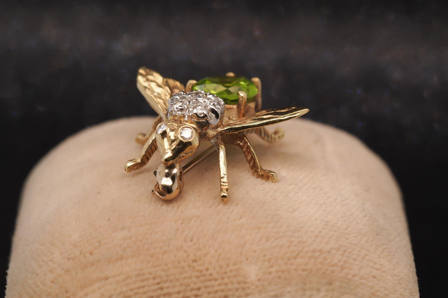 Vintage 14K Yellow Gold Peridot and Diamond Fly Brooch Pin - VHK#1023