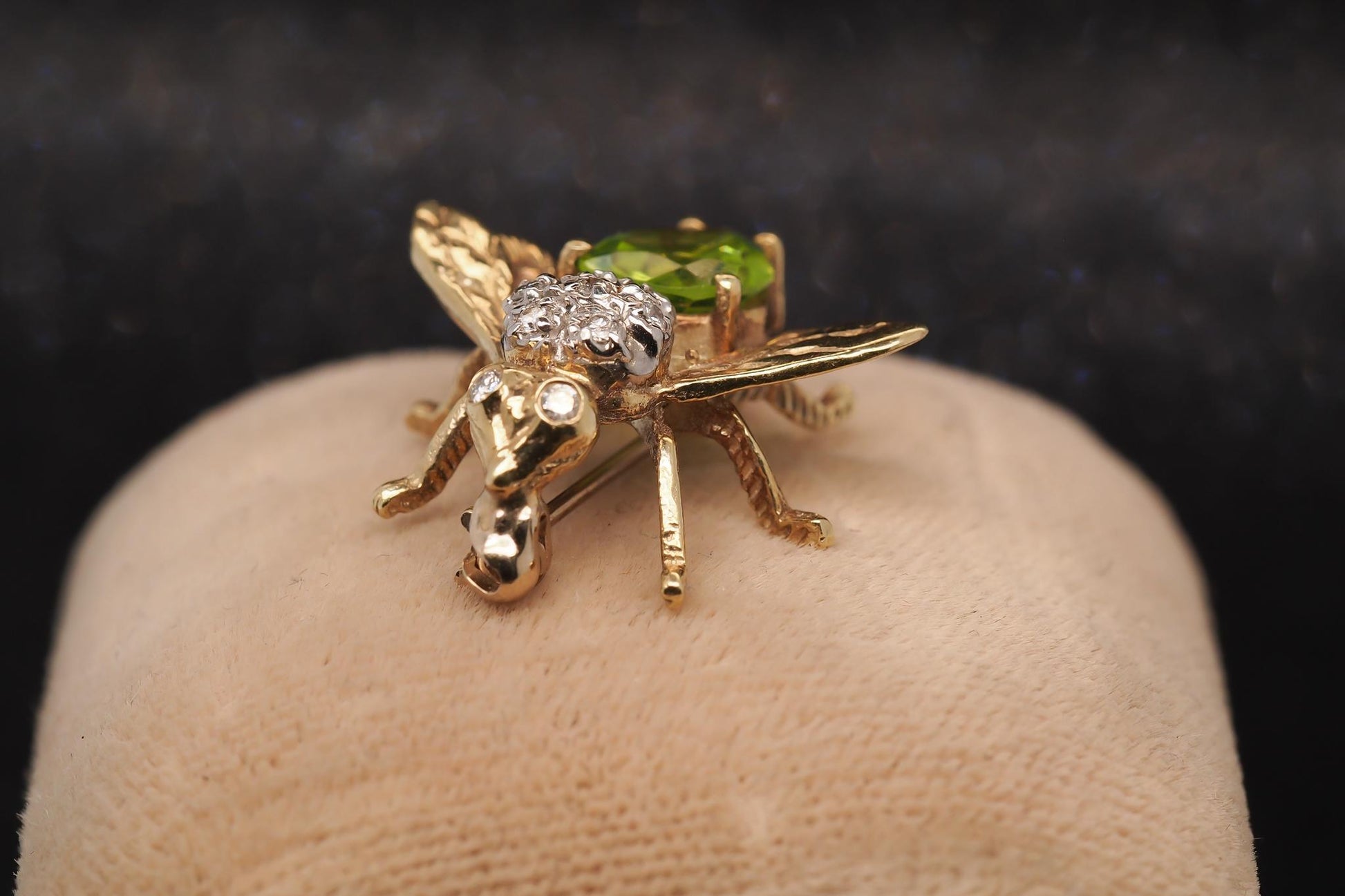 Vintage 14K Yellow Gold Peridot and Diamond Fly Brooch Pin - VHK#1023