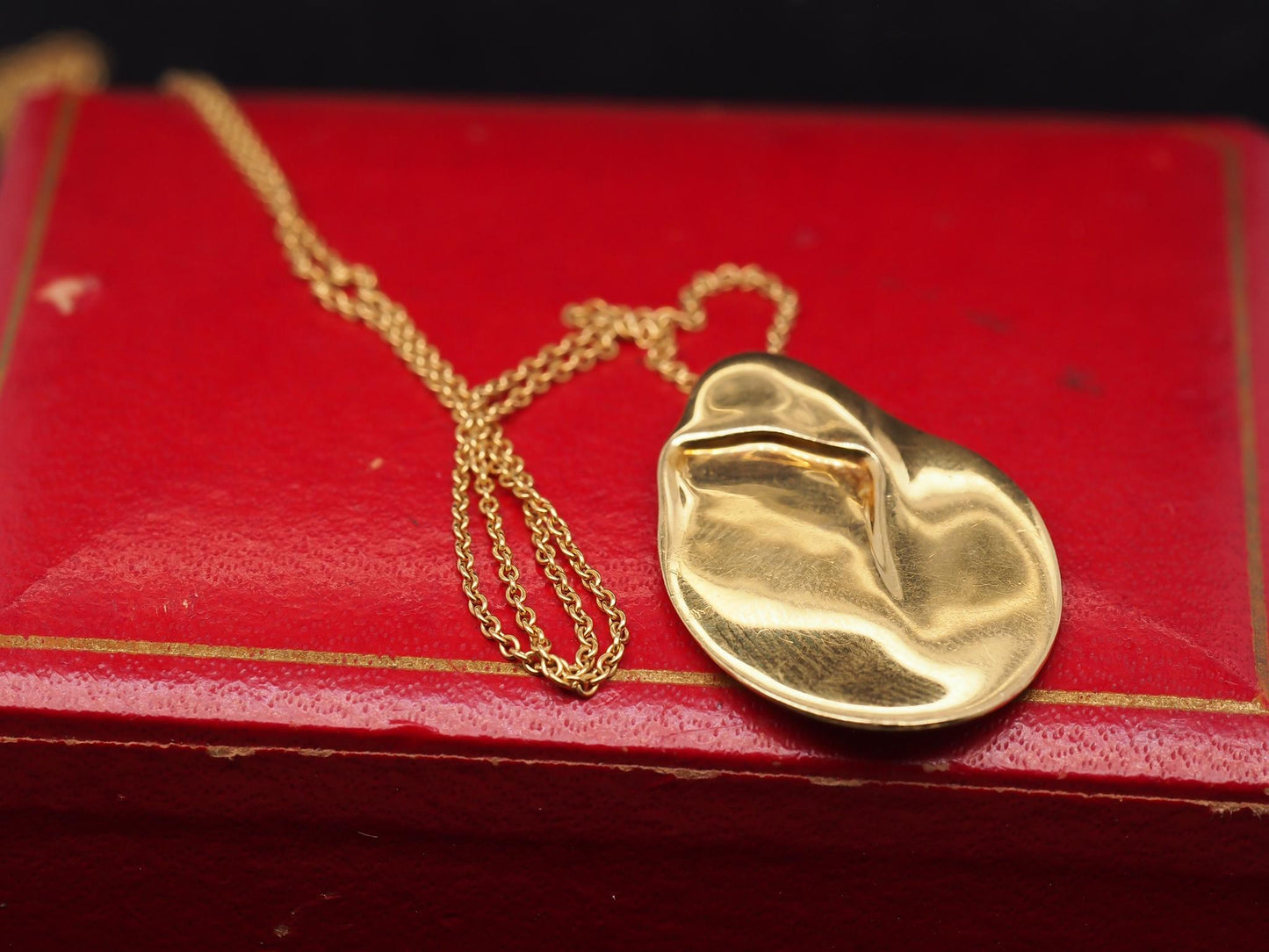 Estate 18K Yellow Gold Tiffany & Co. Madonna Pendant Necklace - VHK#1027