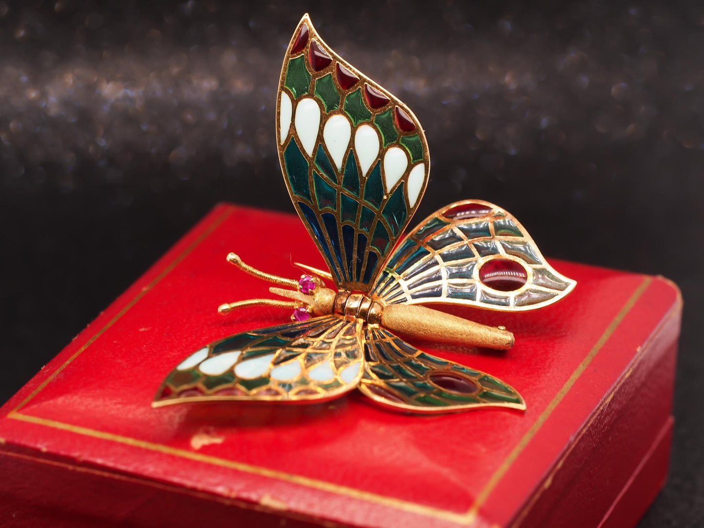 Estate 18K Gold Butterfly Articulating Wing Plique A Jour Brooch - VHK#312A