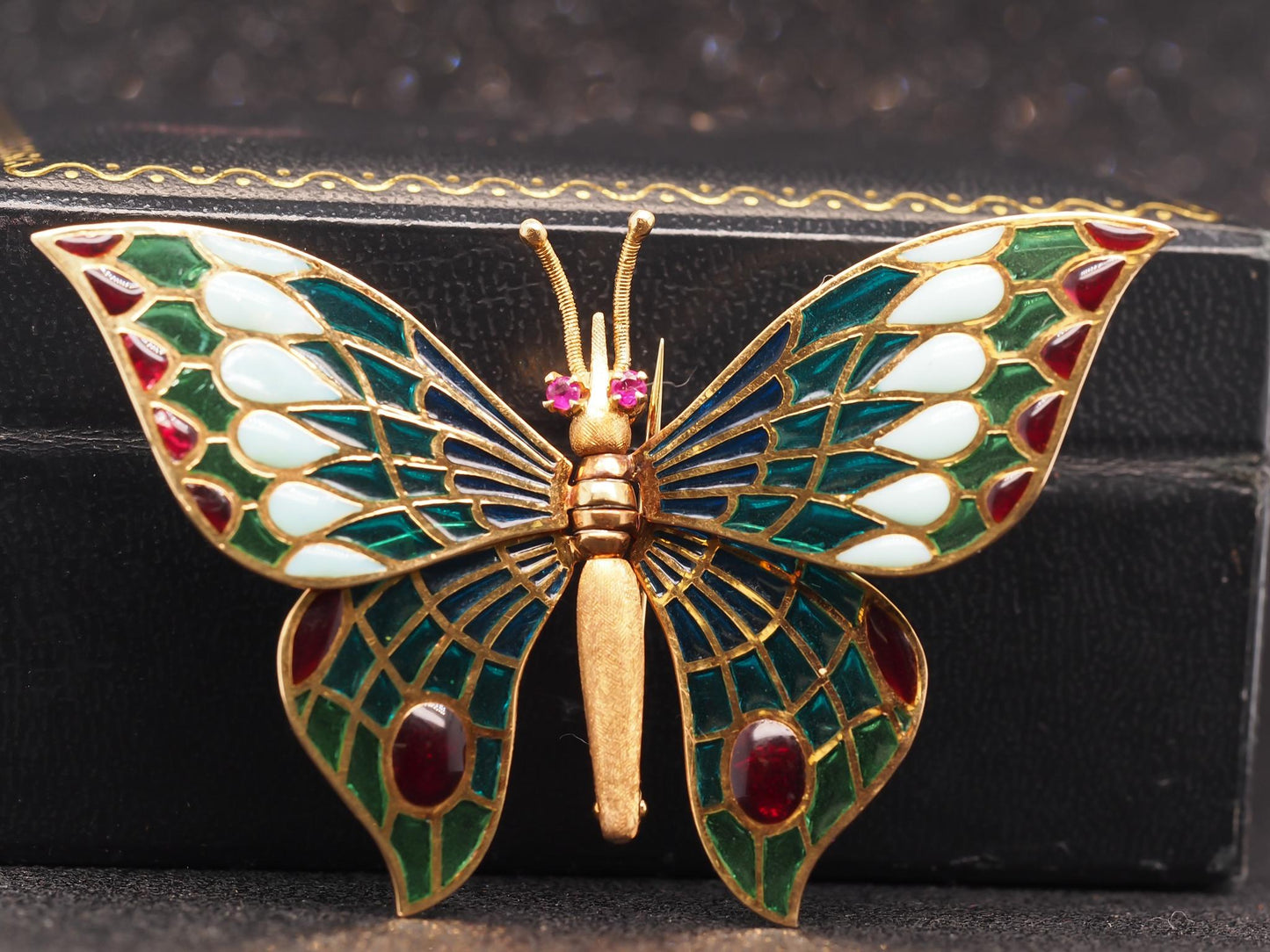 Estate 18K Gold Butterfly Articulating Wing Plique A Jour Brooch - VHK#312A
