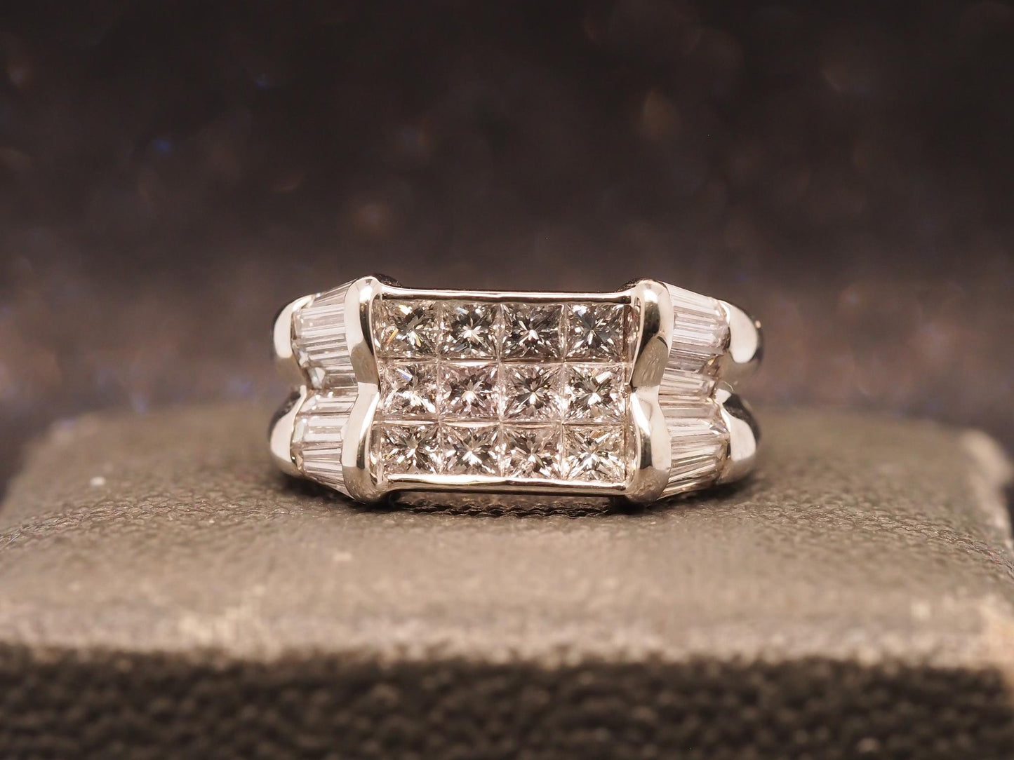 Estate 18K White Gold Diamond Band - VHK#496A