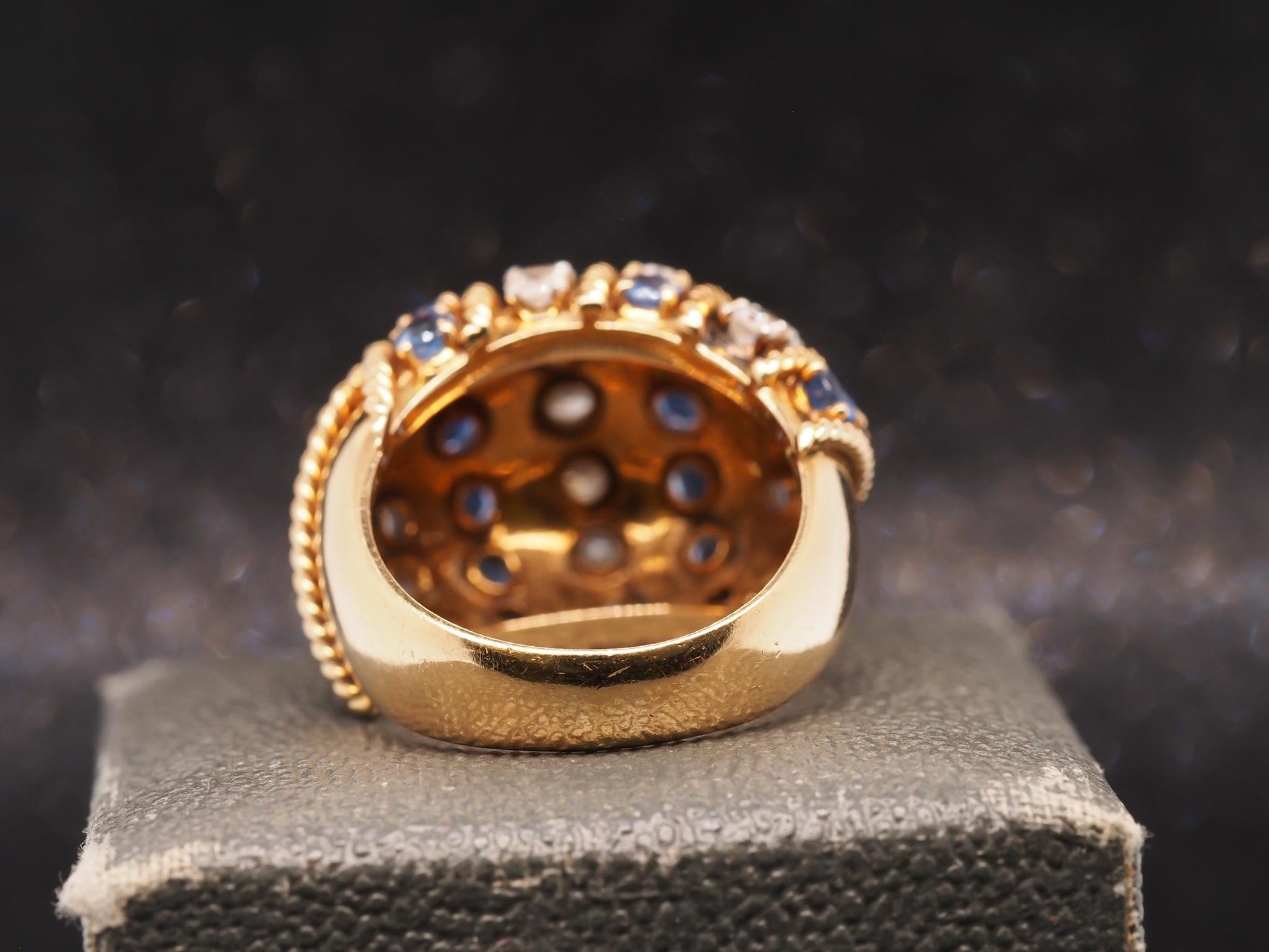 Estate Vintage 18K Yellow Gold Sapphire & Diamond Bombe Ring - VHK#564A