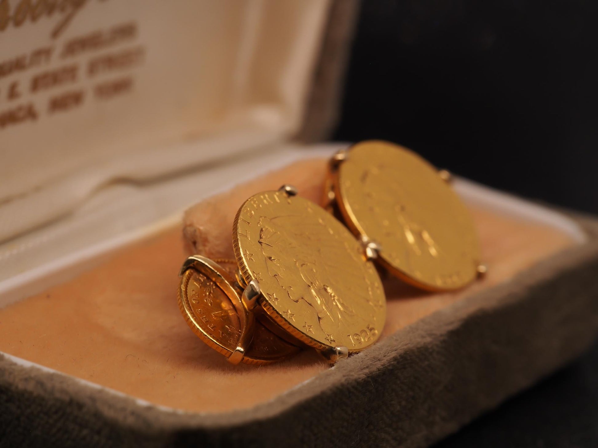 Estate Vintage 2.5 Dollar and 1 Dollar Gold Coin Cufflinks - VHK#544D